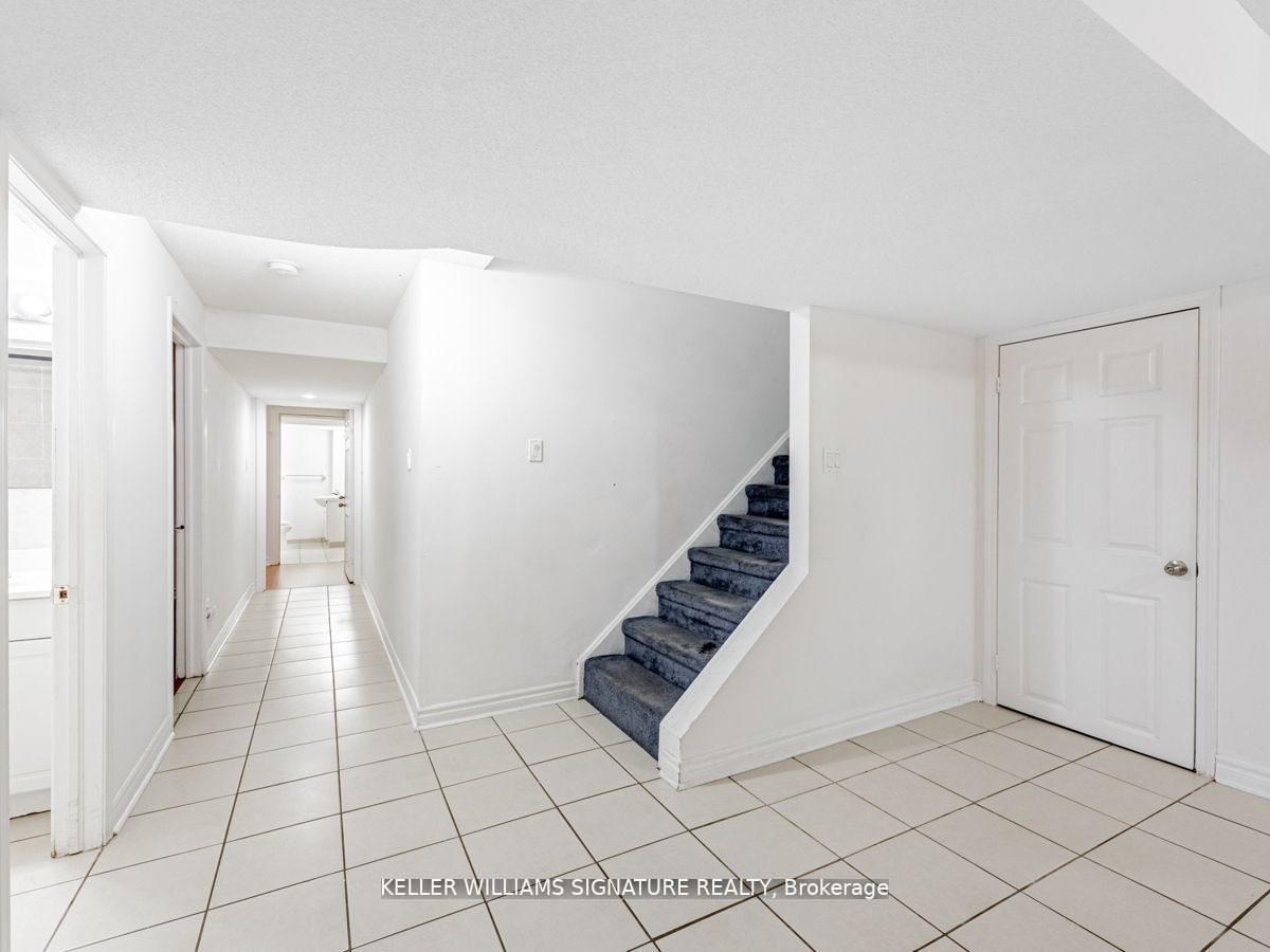122 America Ave, #Lower