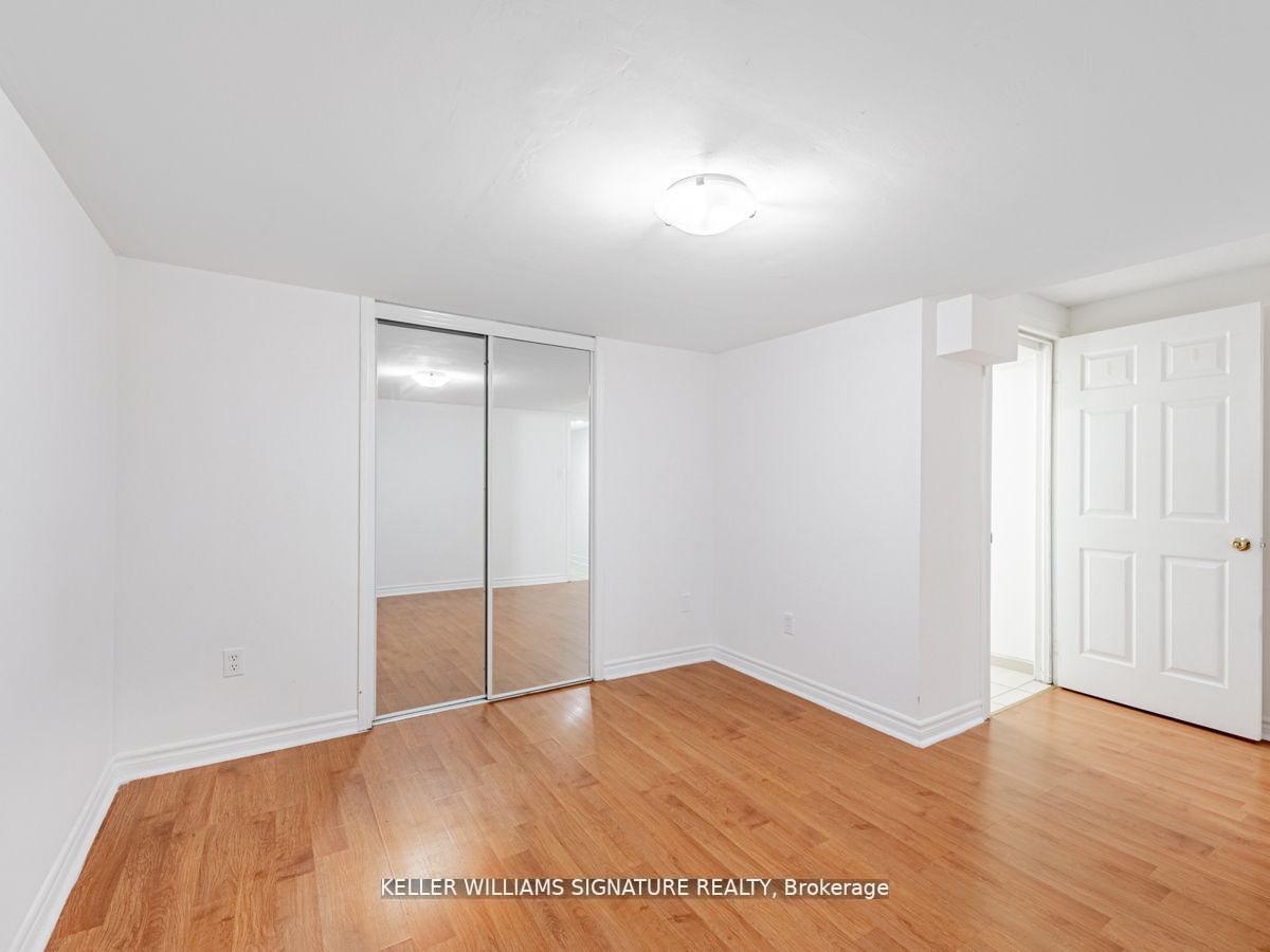 122 America Ave, #Lower