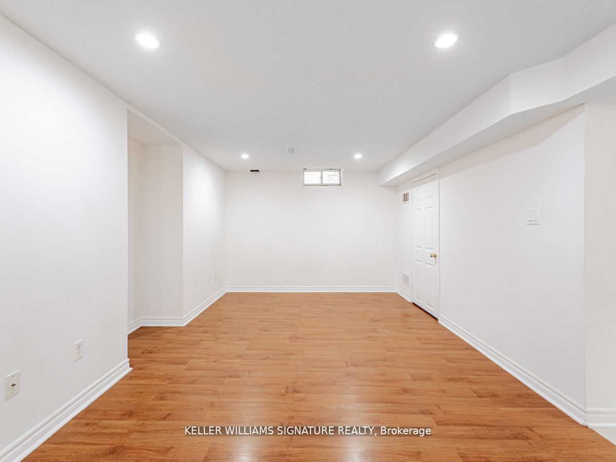 122 America Ave, #Lower