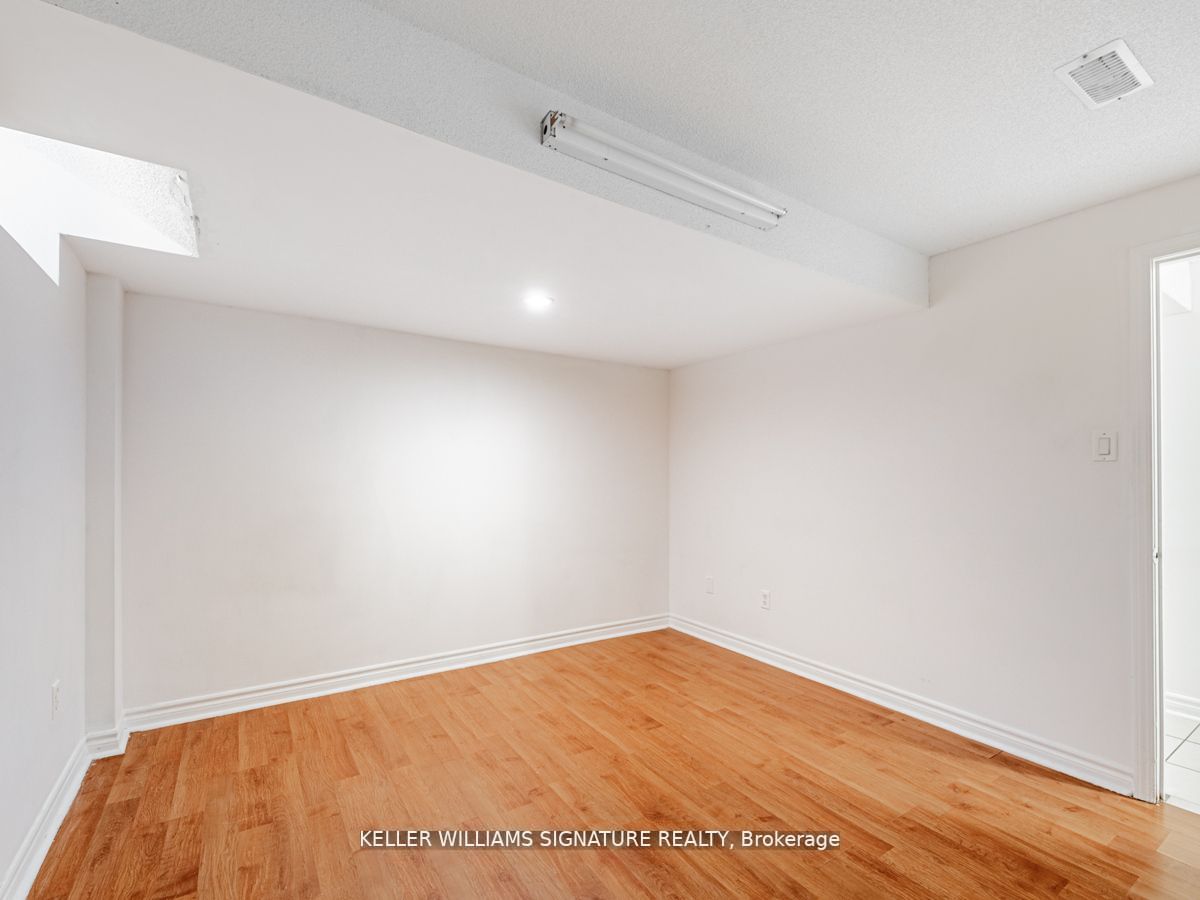 122 America Ave, #Lower