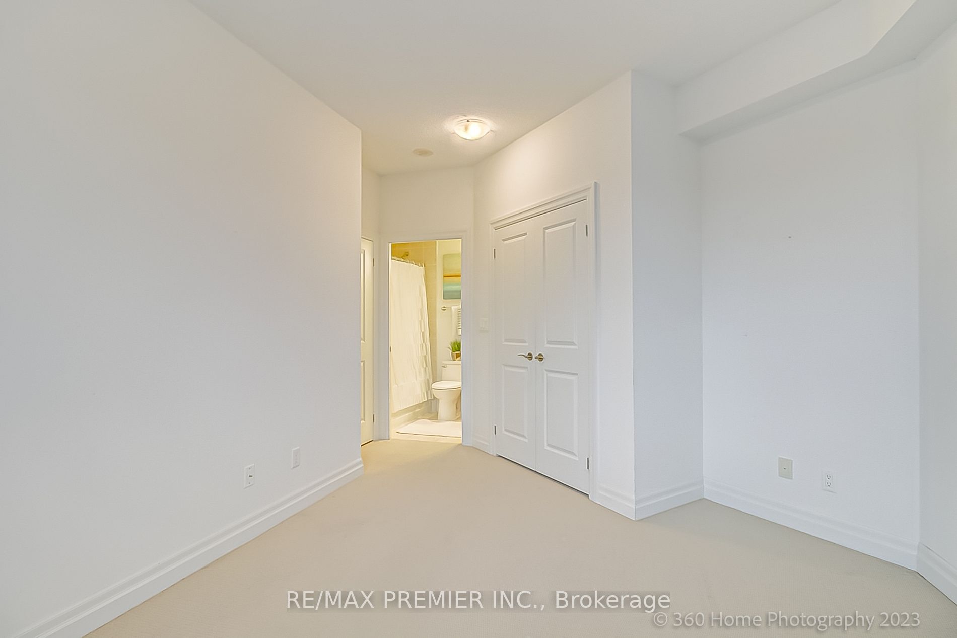 180 John West Way, #333
