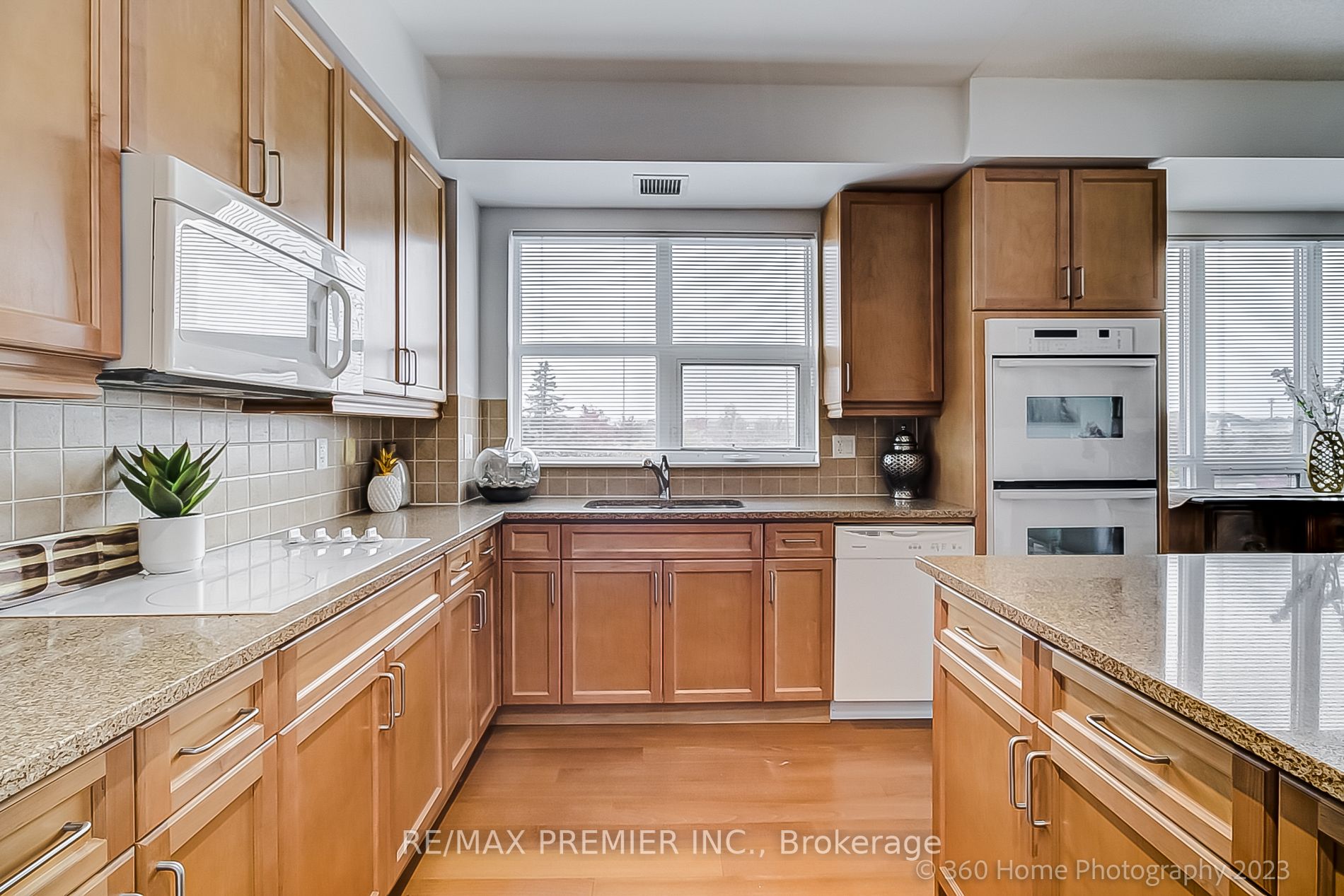 180 John West Way, #333
