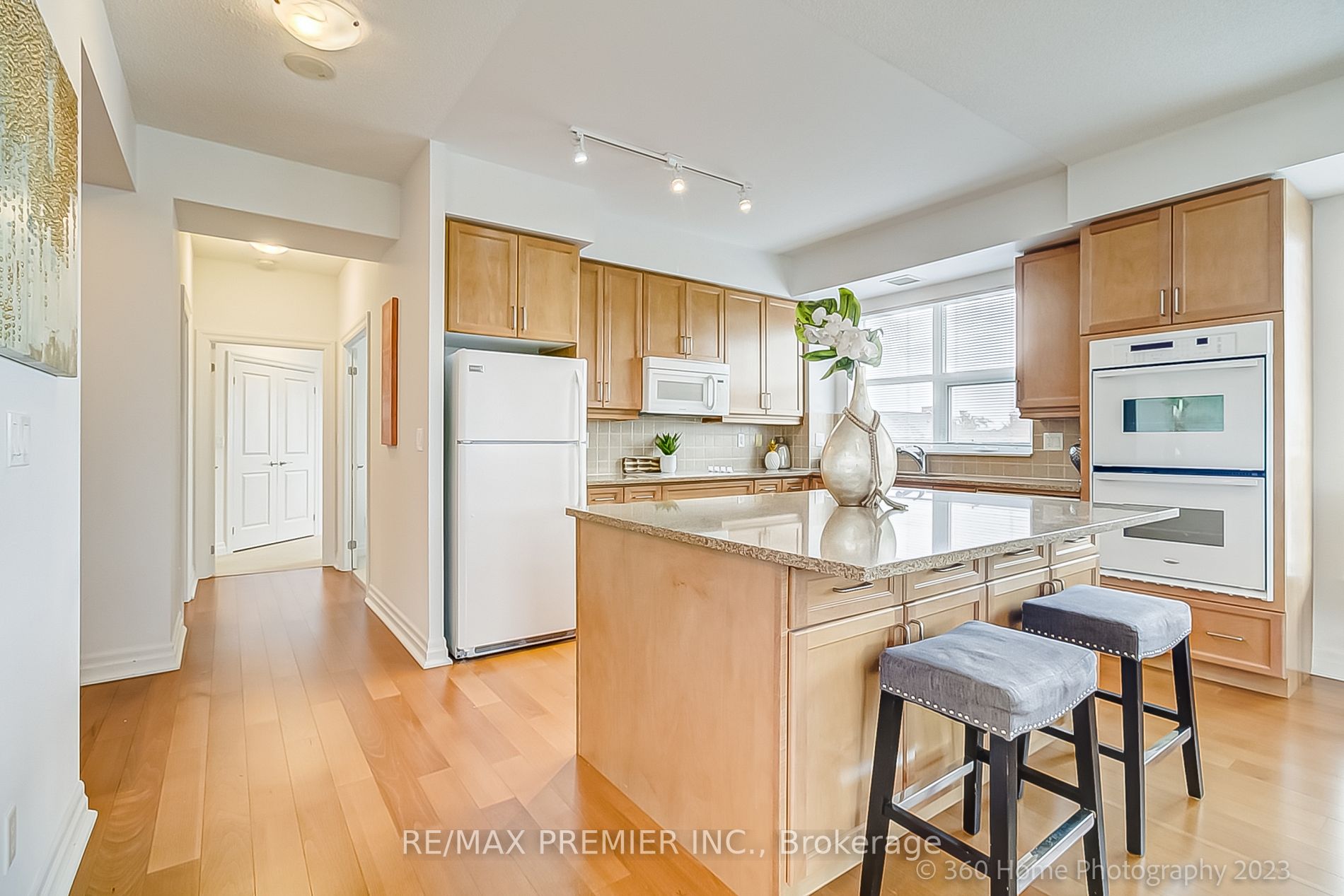 180 John West Way, #333