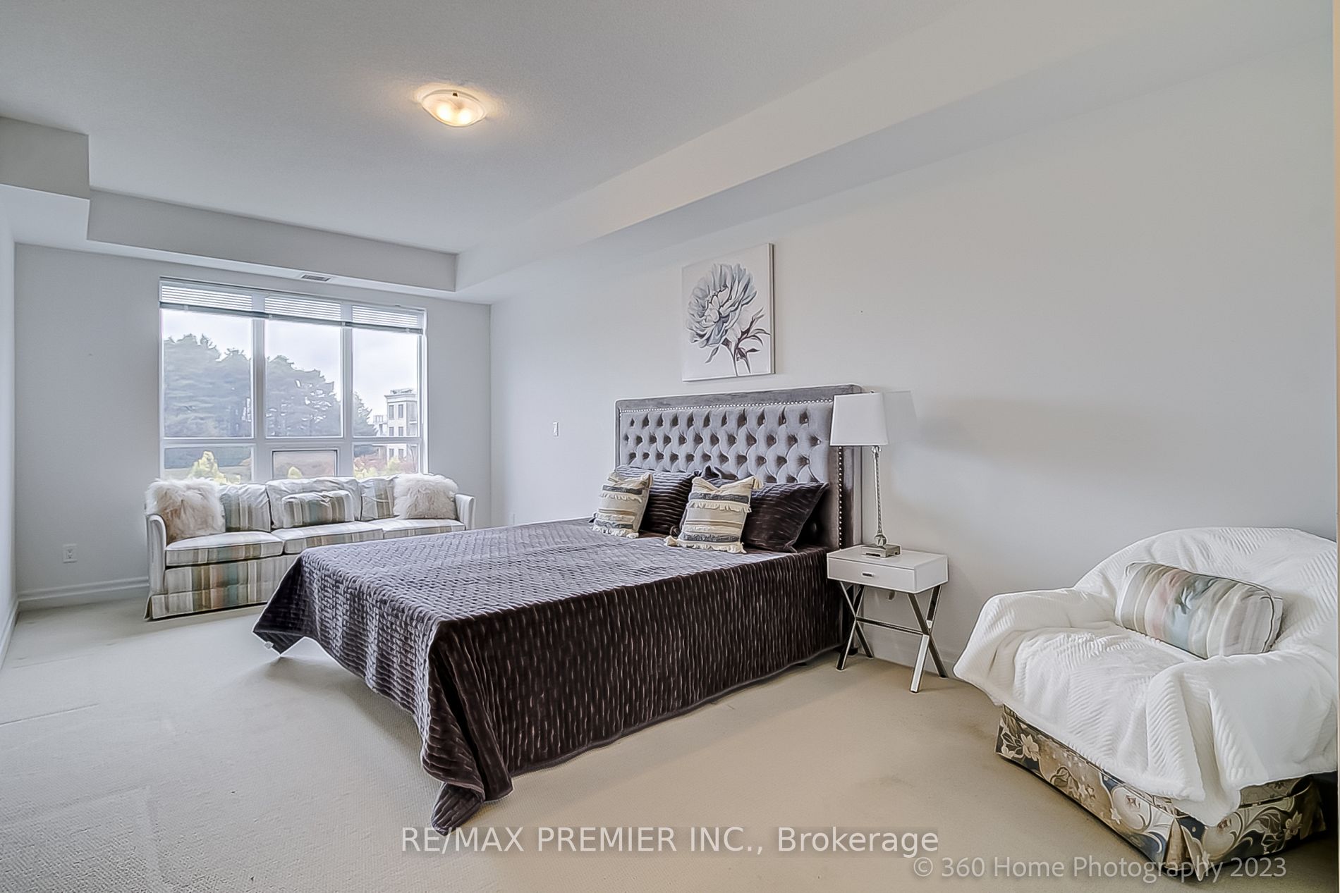 180 John West Way, #333