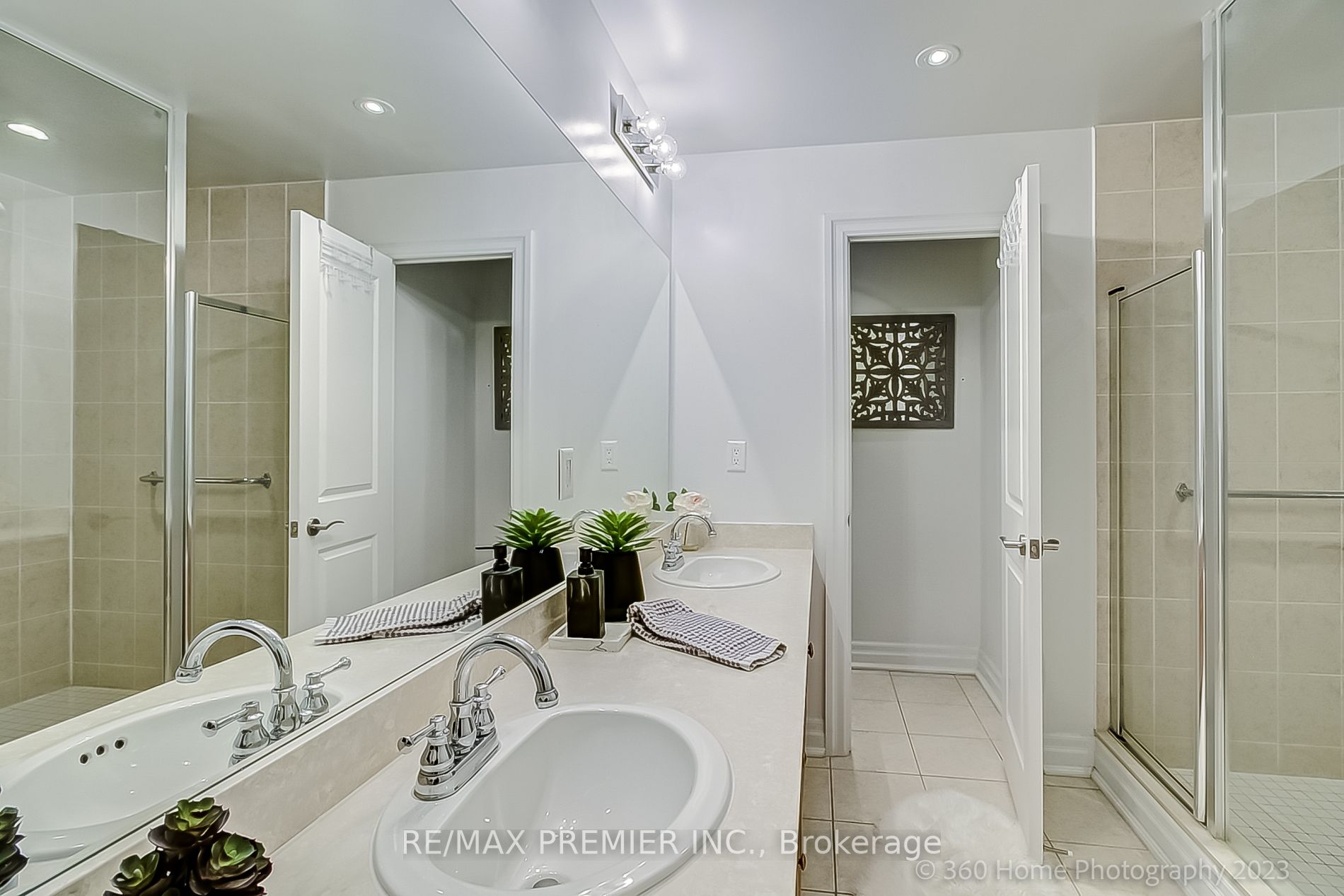 180 John West Way, #333