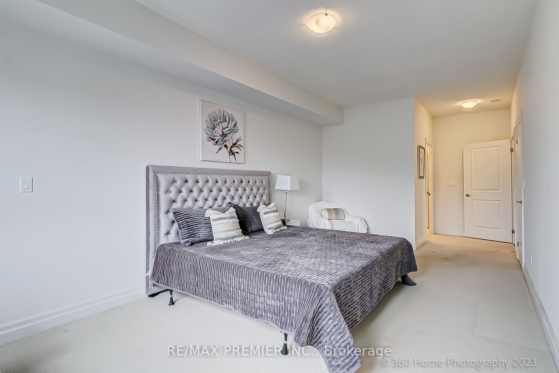 180 John West Way, #333