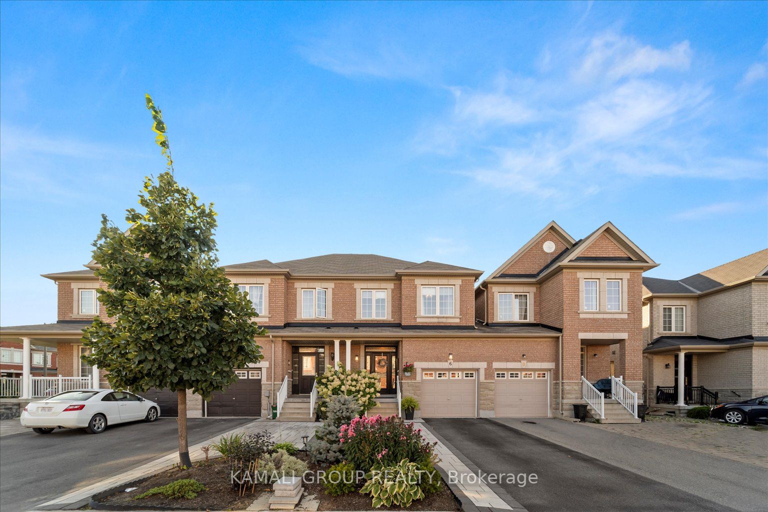 6 Napanee St