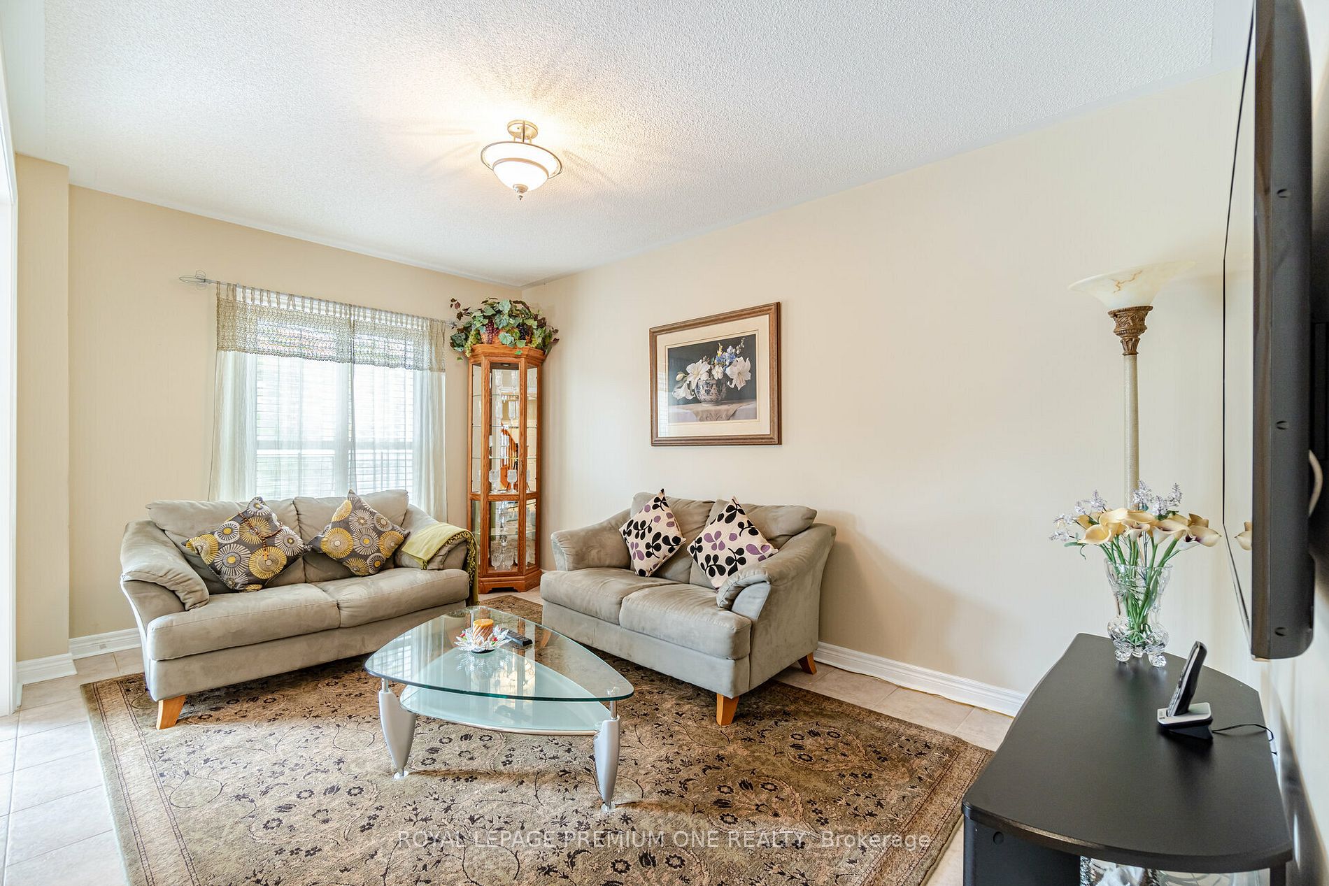 49 Pine Hollow Cres