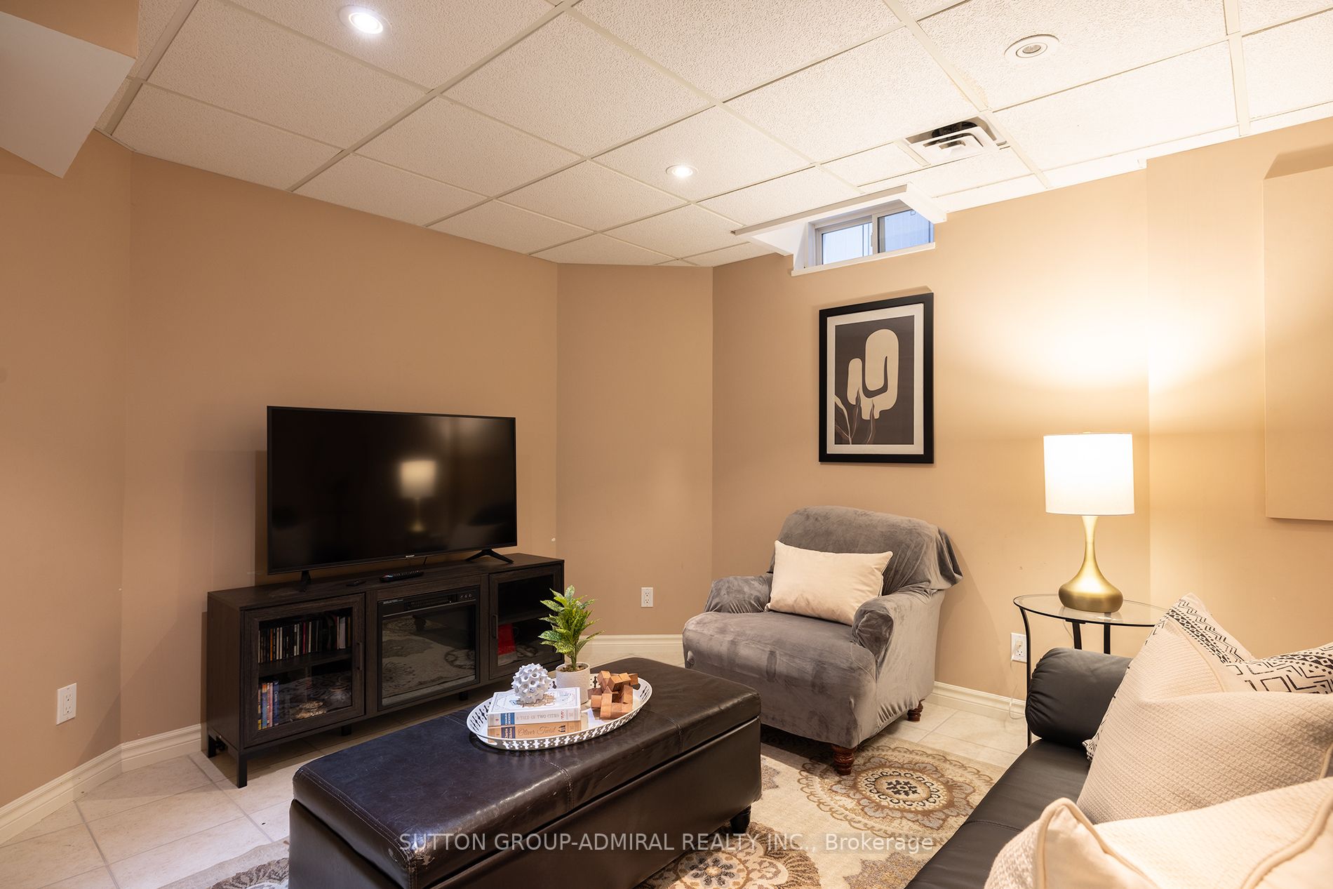 6 Sylwood Cres