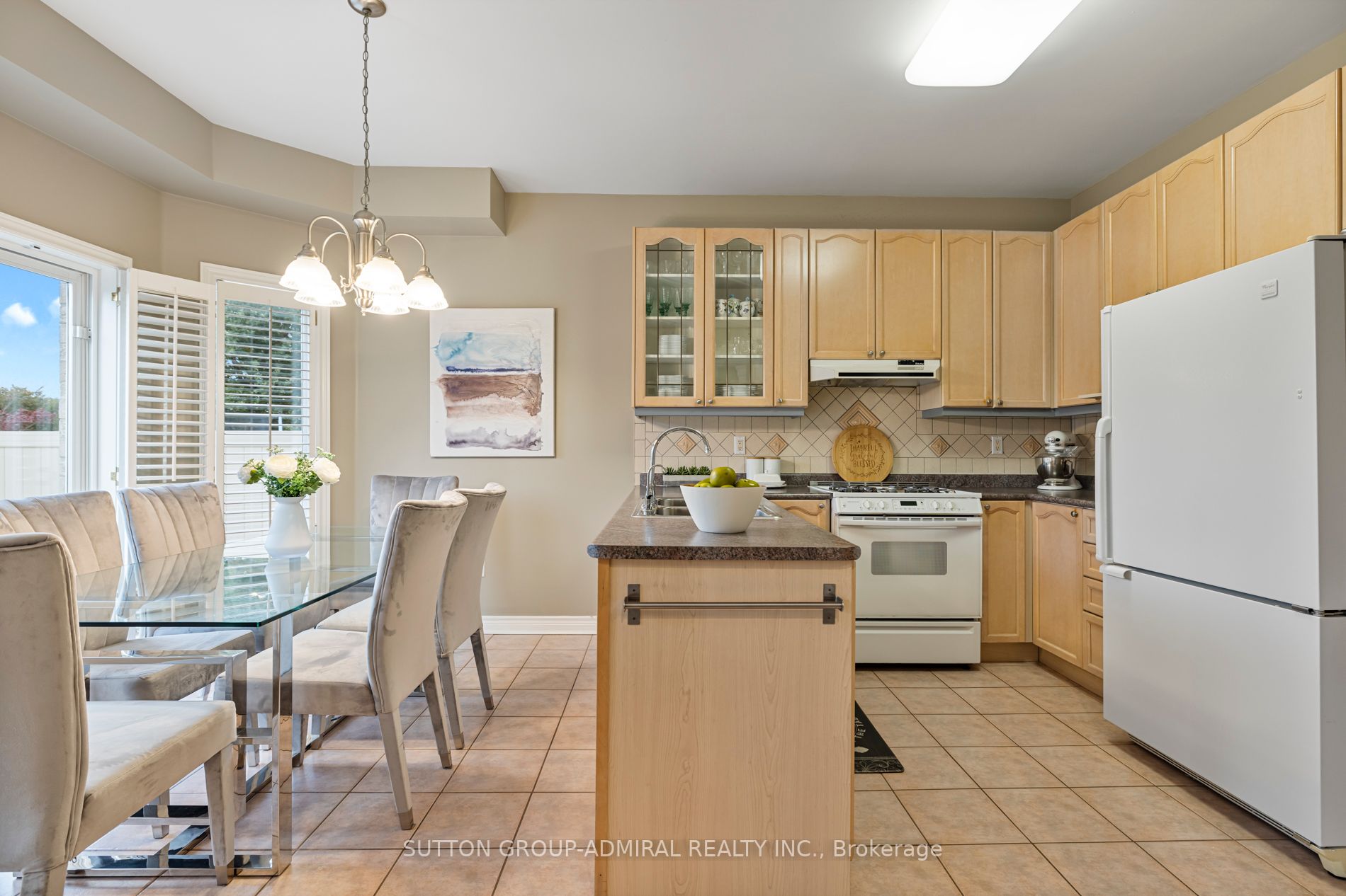6 Sylwood Cres