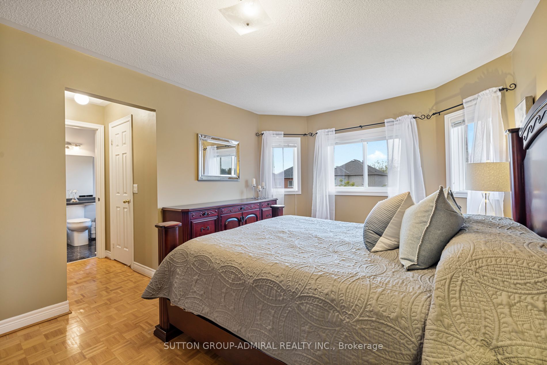 6 Sylwood Cres