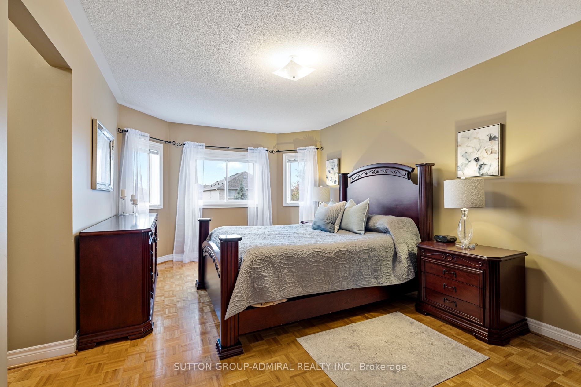 6 Sylwood Cres