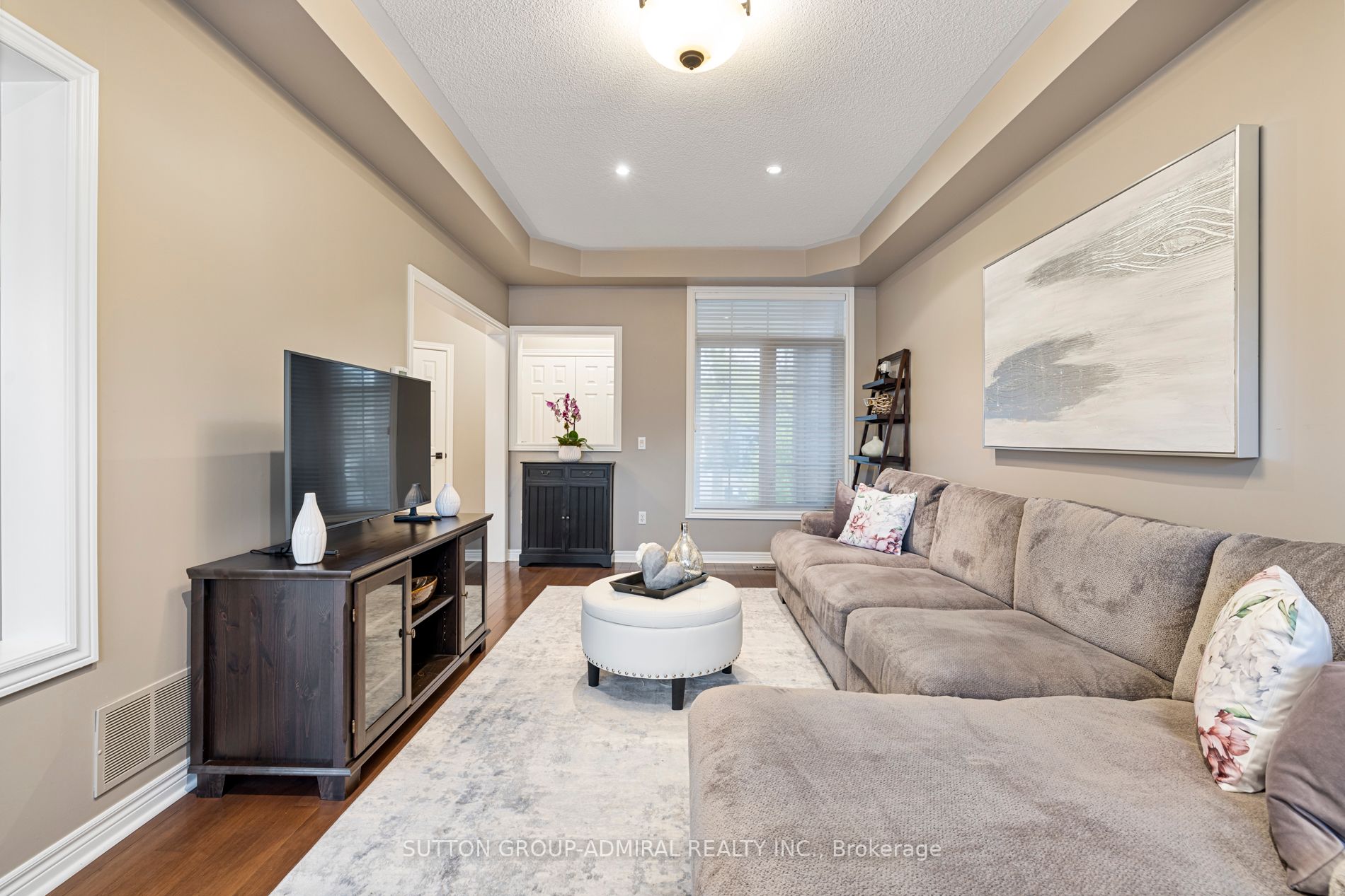 6 Sylwood Cres