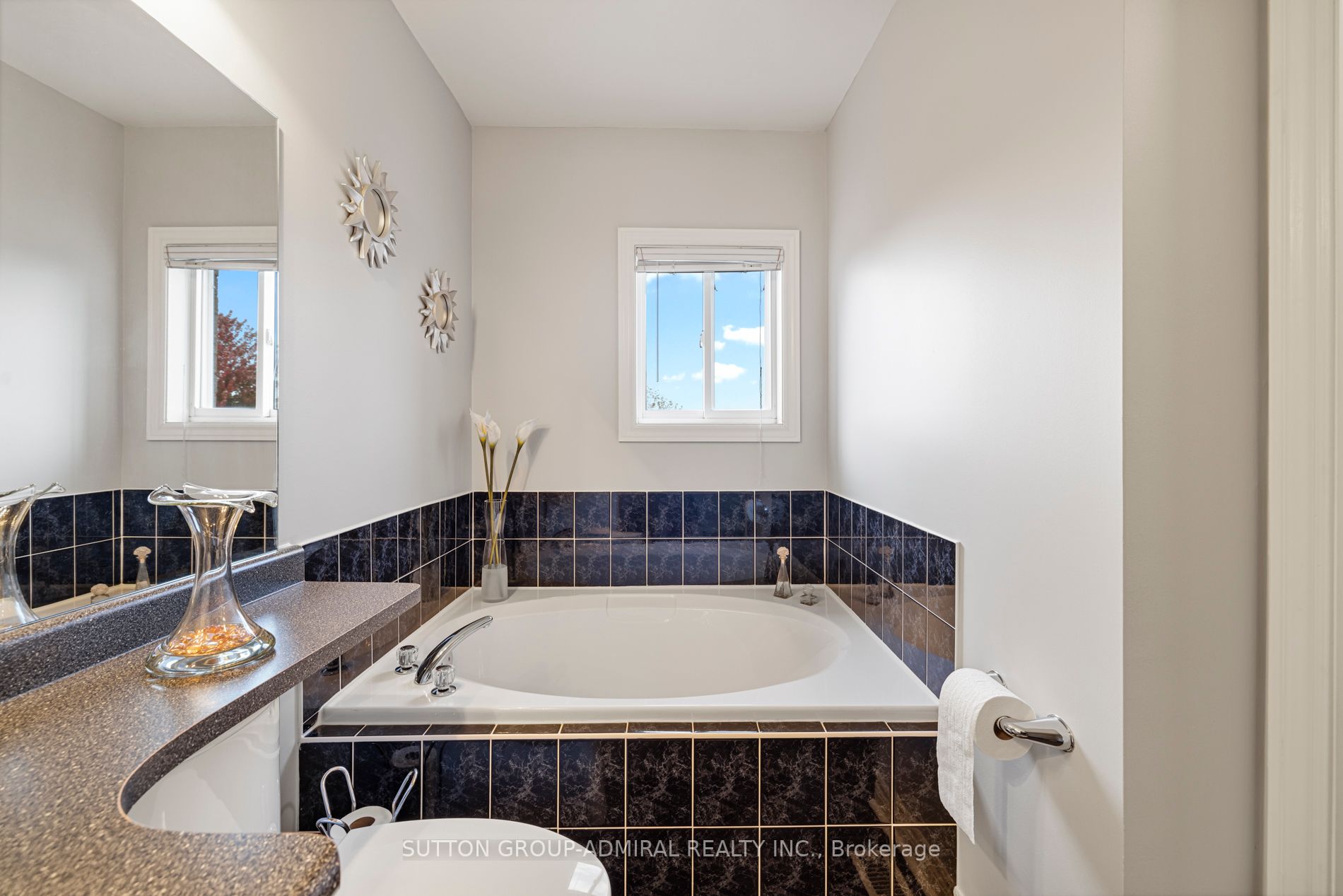 6 Sylwood Cres