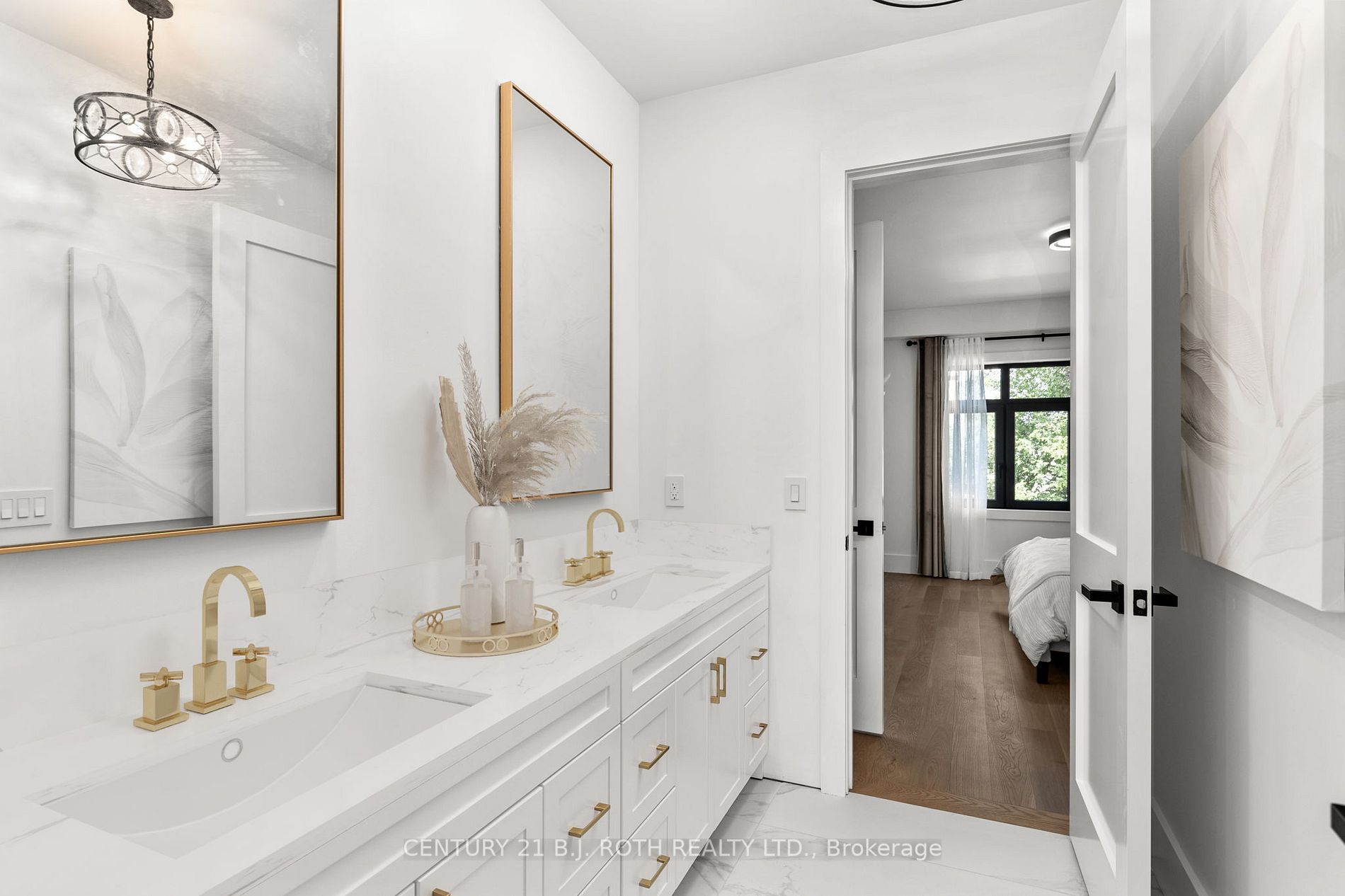 14 Selby St