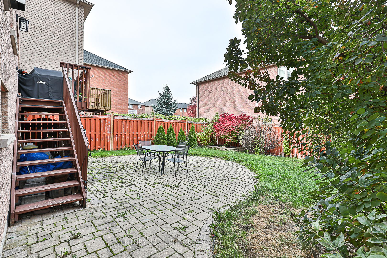 6 Pepperberry Rd