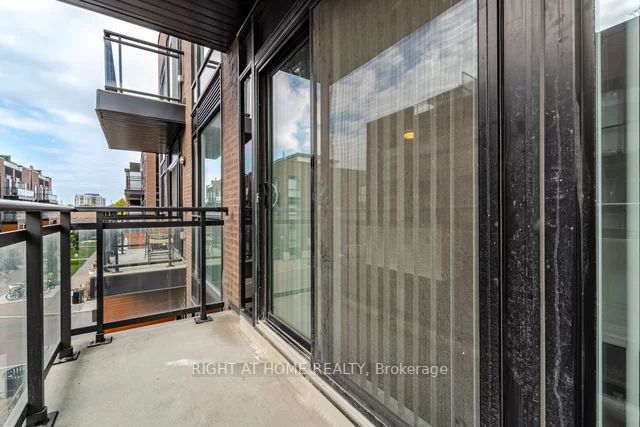 5289 Highway 7, #D1203