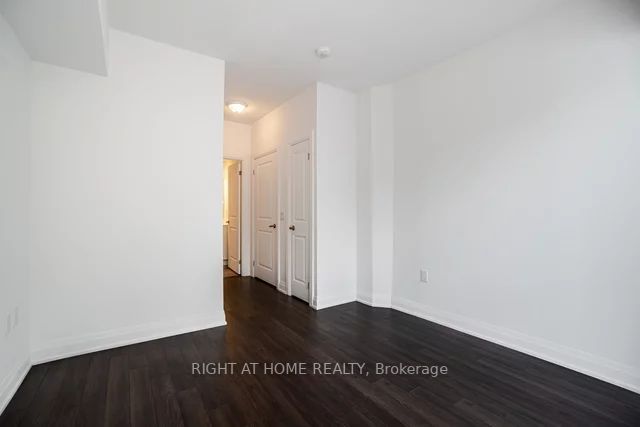 5289 Highway 7, #D1203