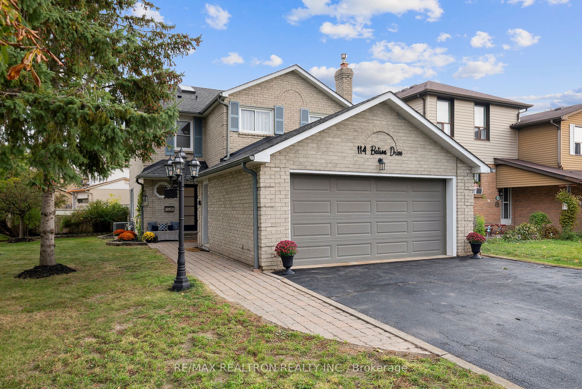 114 Batson Dr