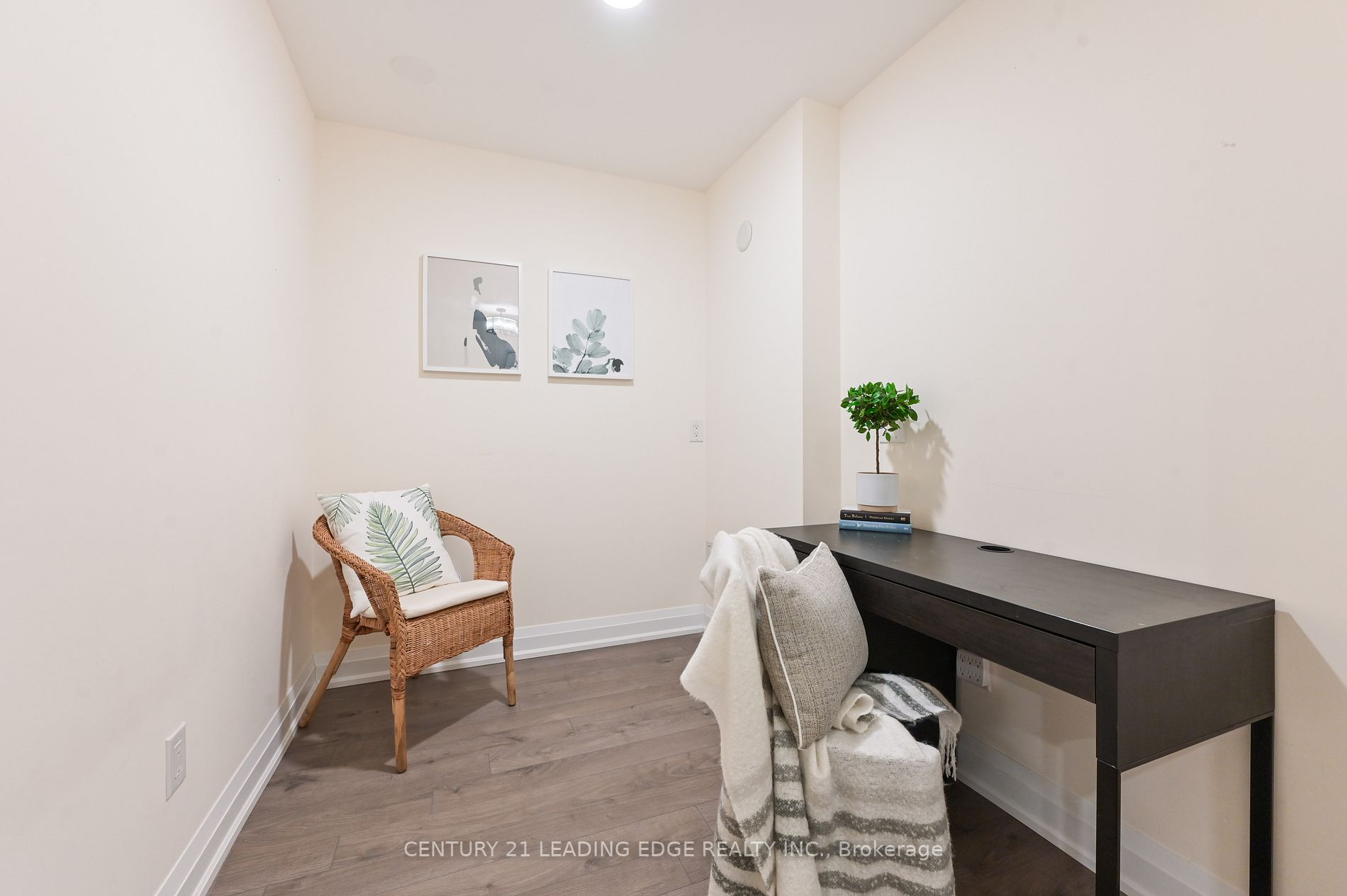481 Rupert Ave, #2110