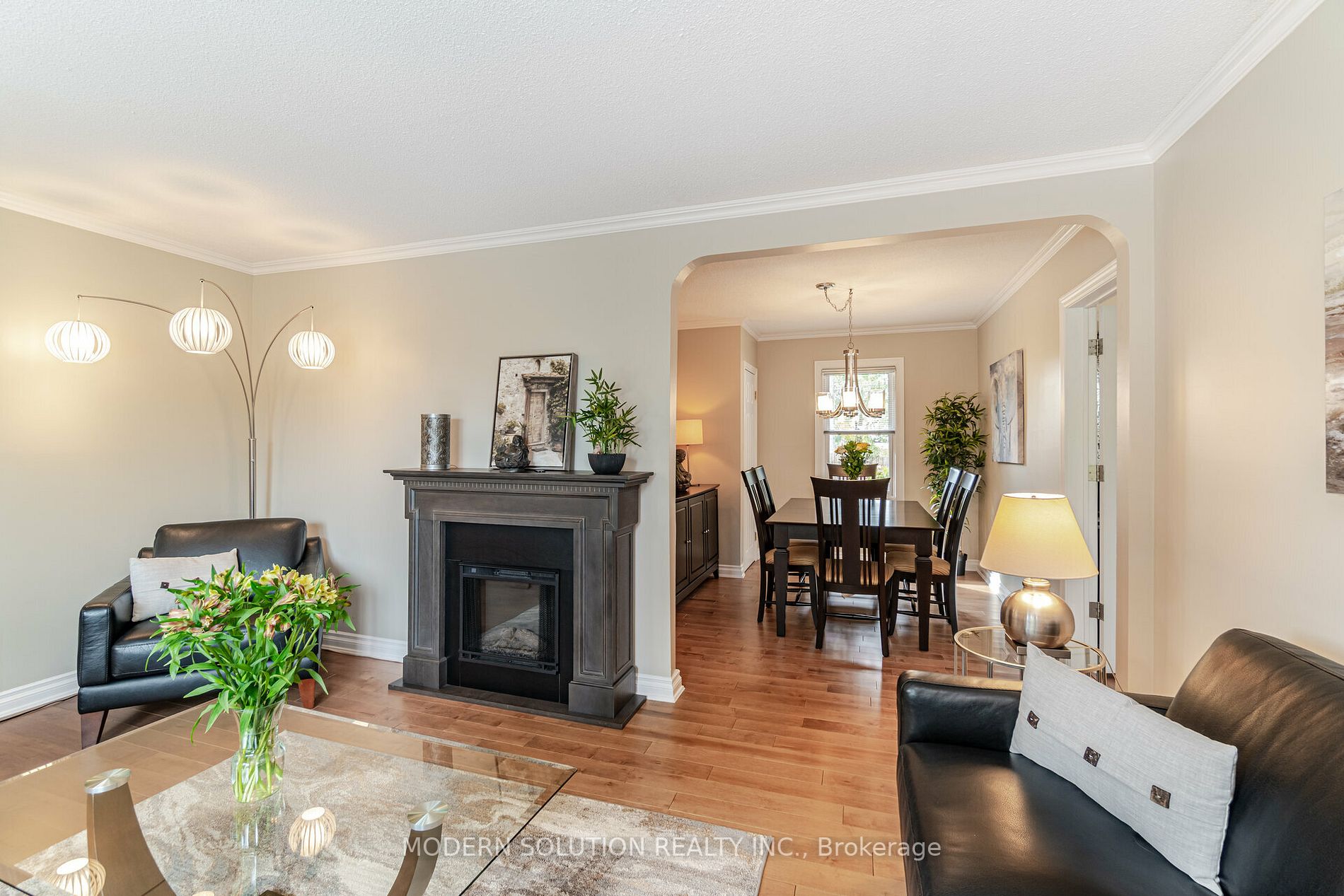 310 Cawthra Blvd