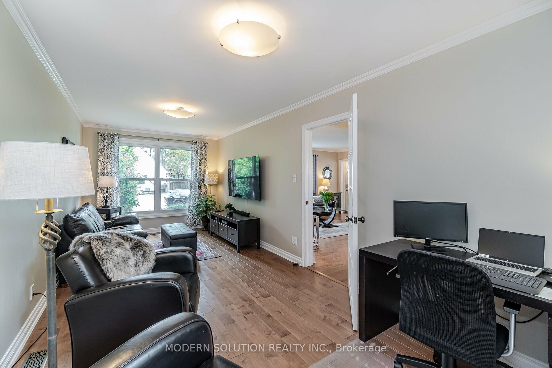 310 Cawthra Blvd