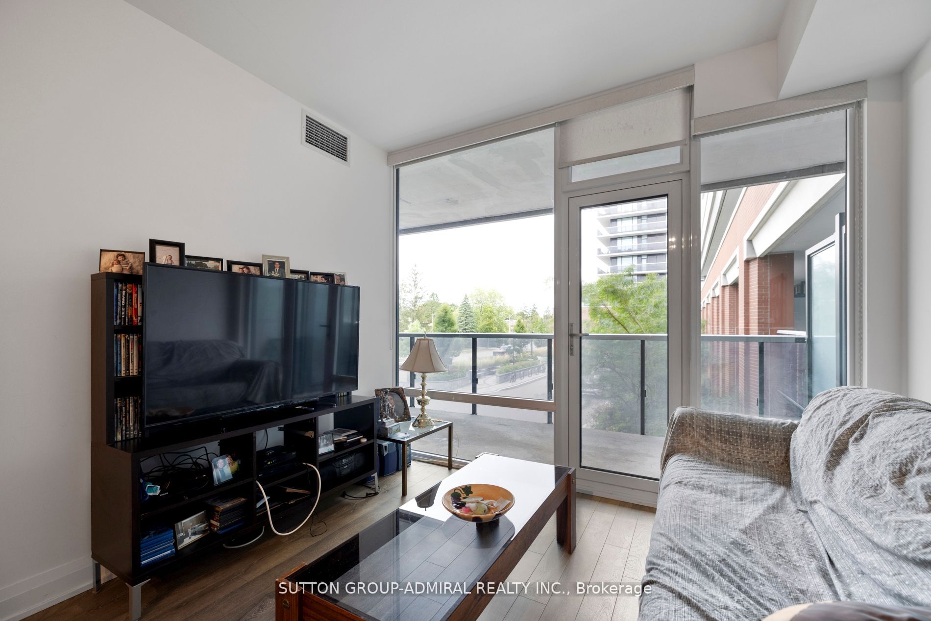 4800 Highway 7, #240