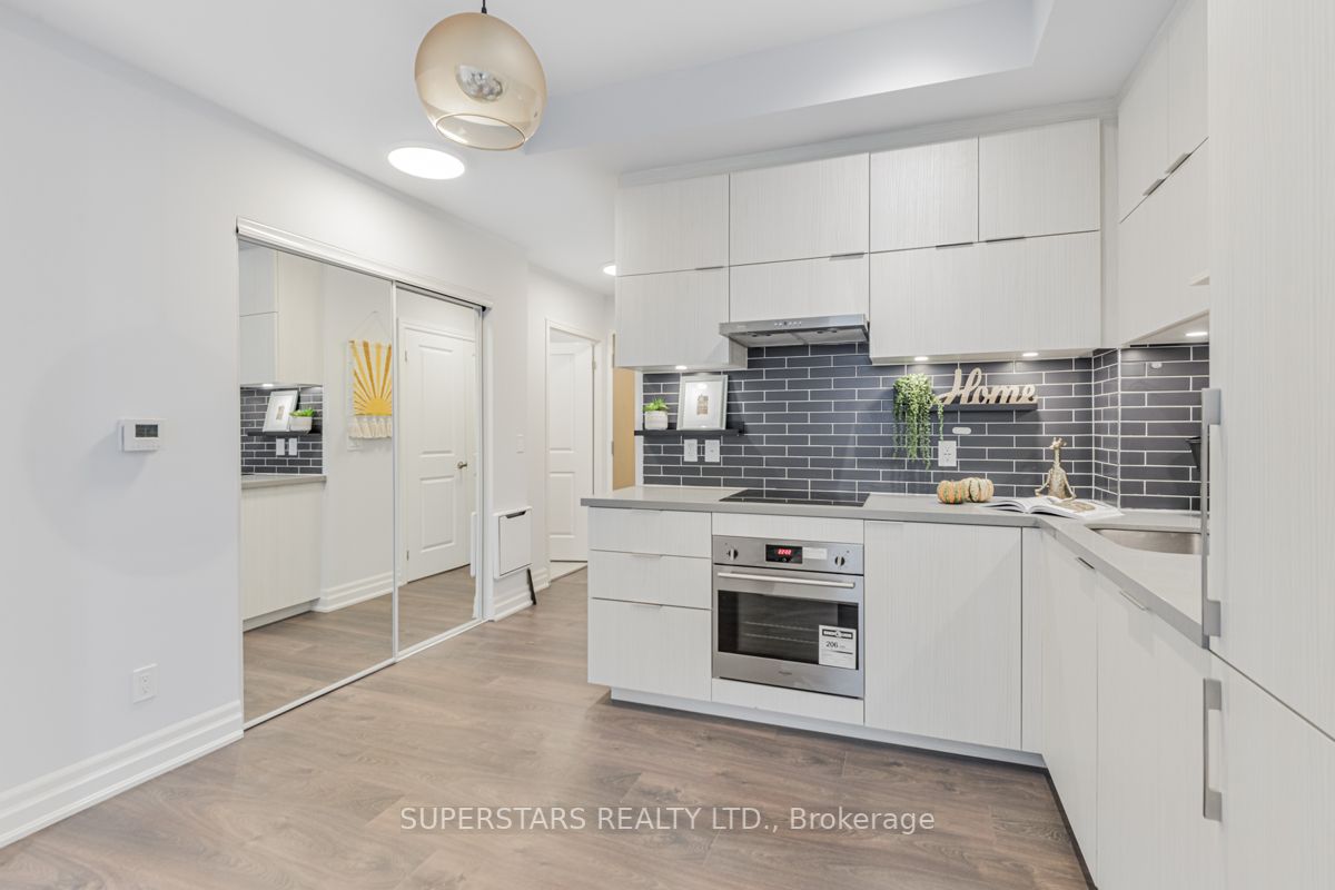 8 Rouge Valley Dr, #808