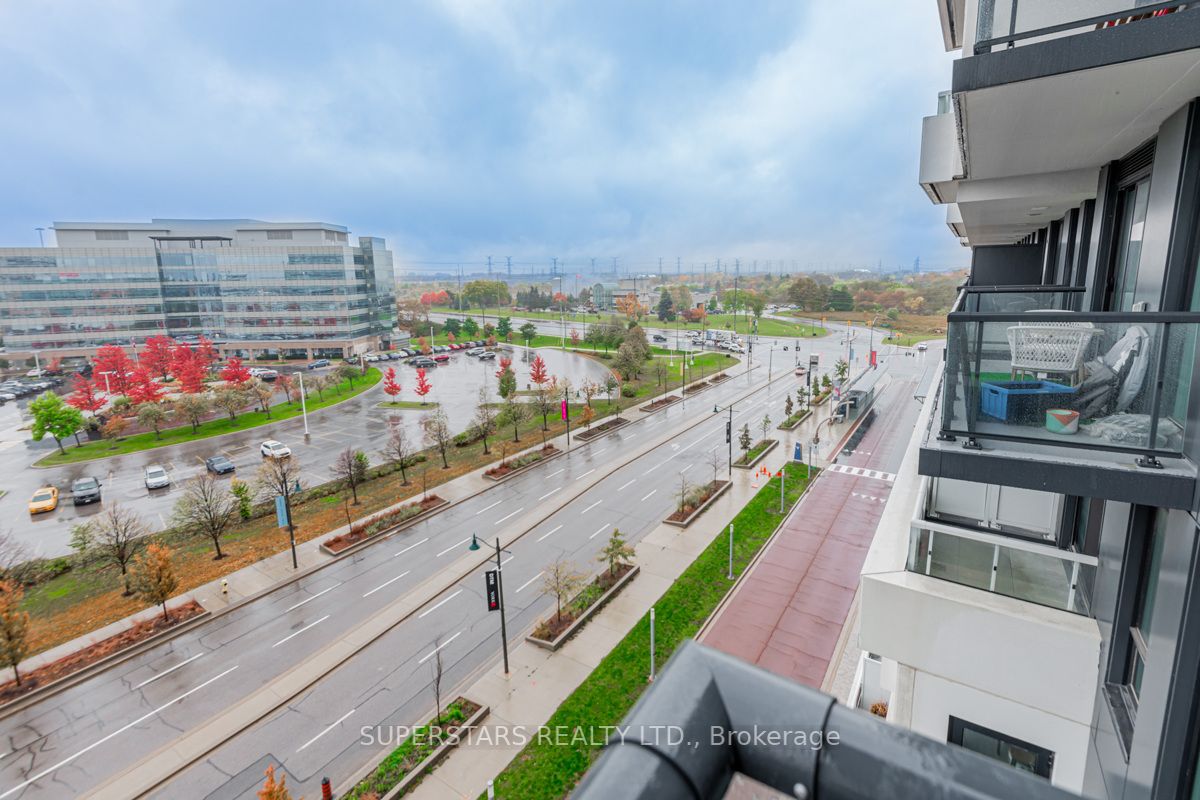 8 Rouge Valley Dr, #808
