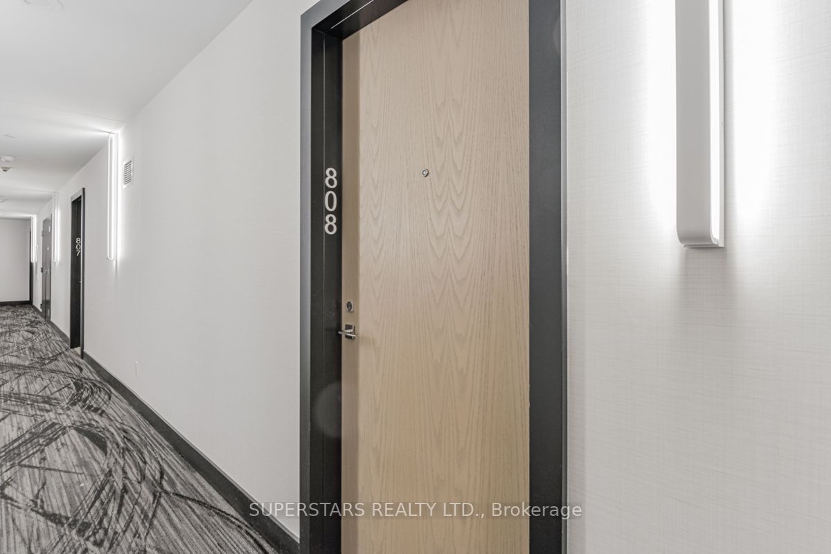 8 Rouge Valley Dr, #808