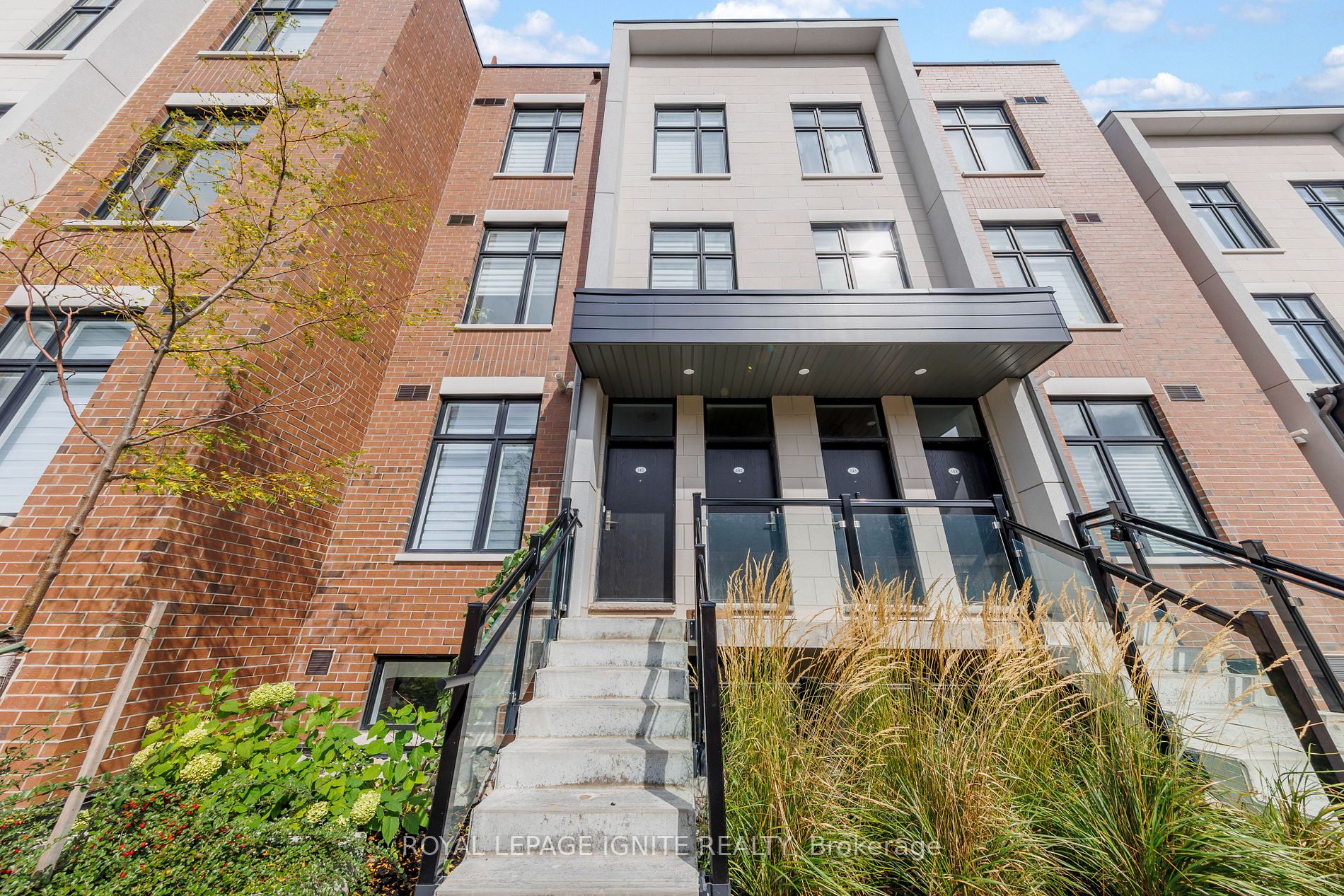 9580 Islington Ave, #L142