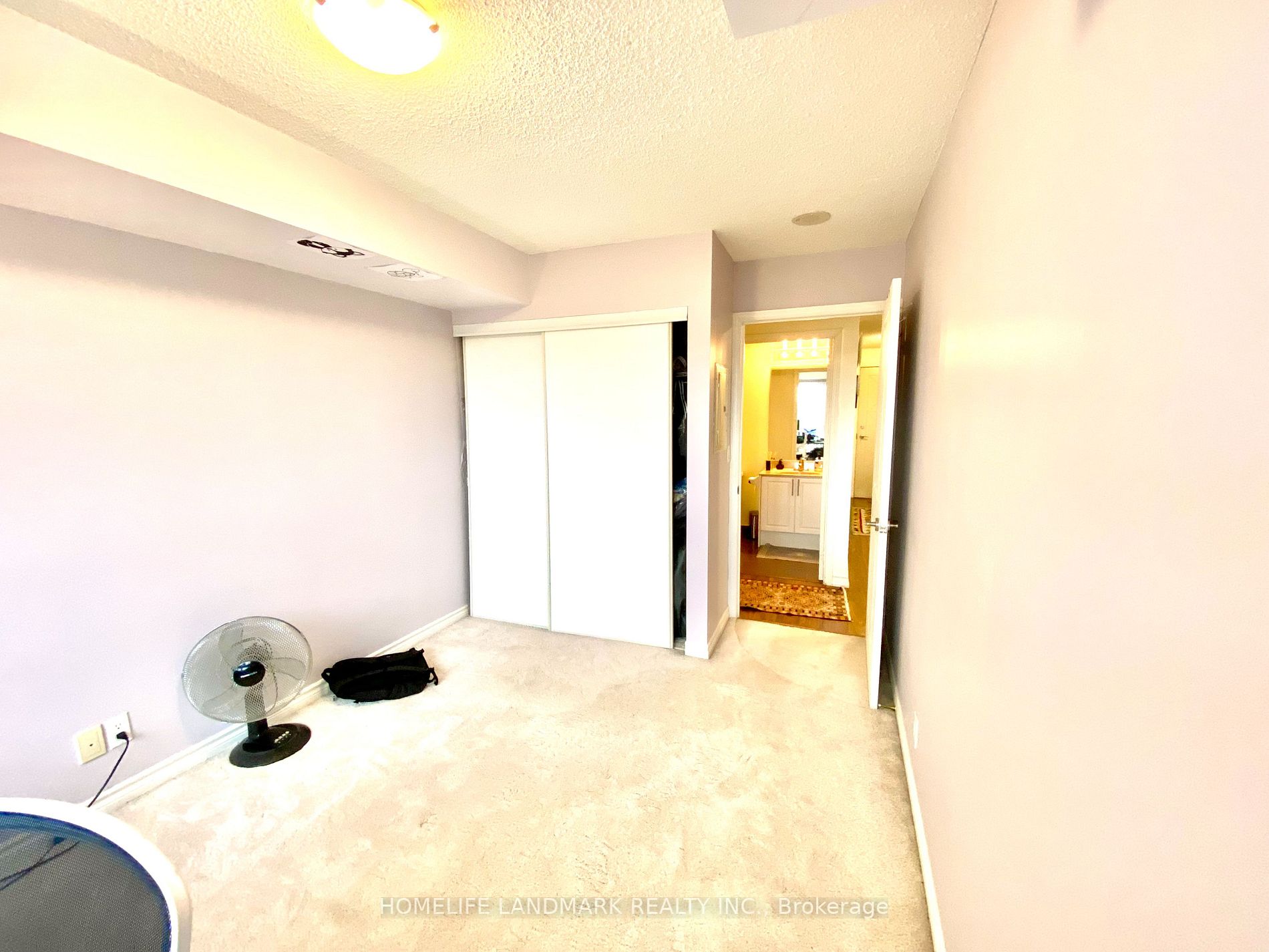 18 Harding Blvd, #911