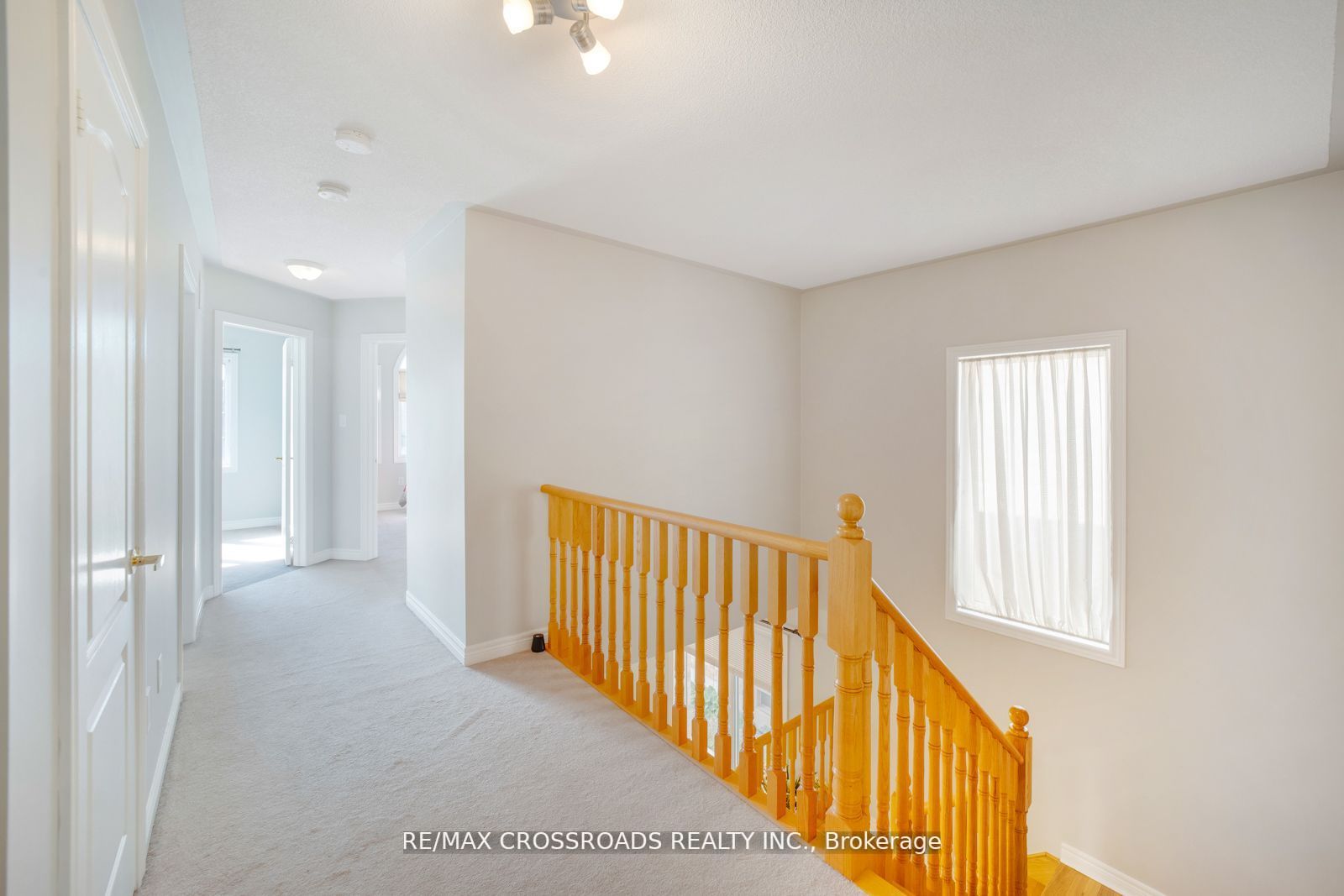 375 Mantle Ave
