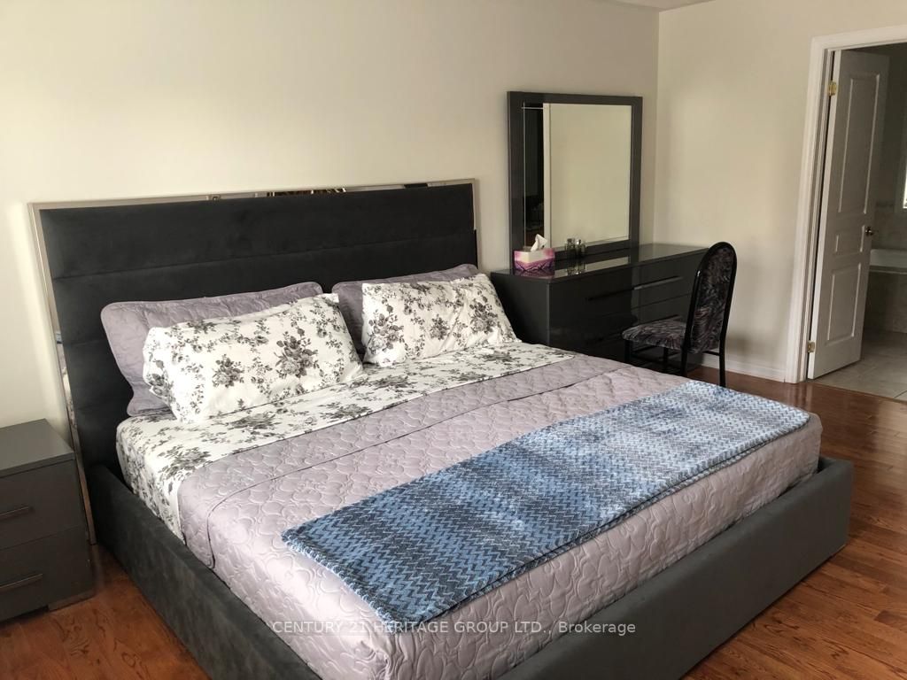 1 Heathfield Avenue