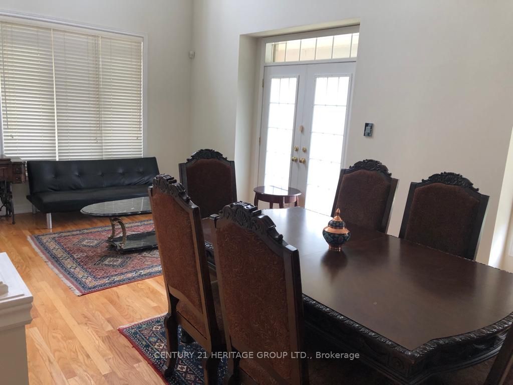 1 Heathfield Avenue