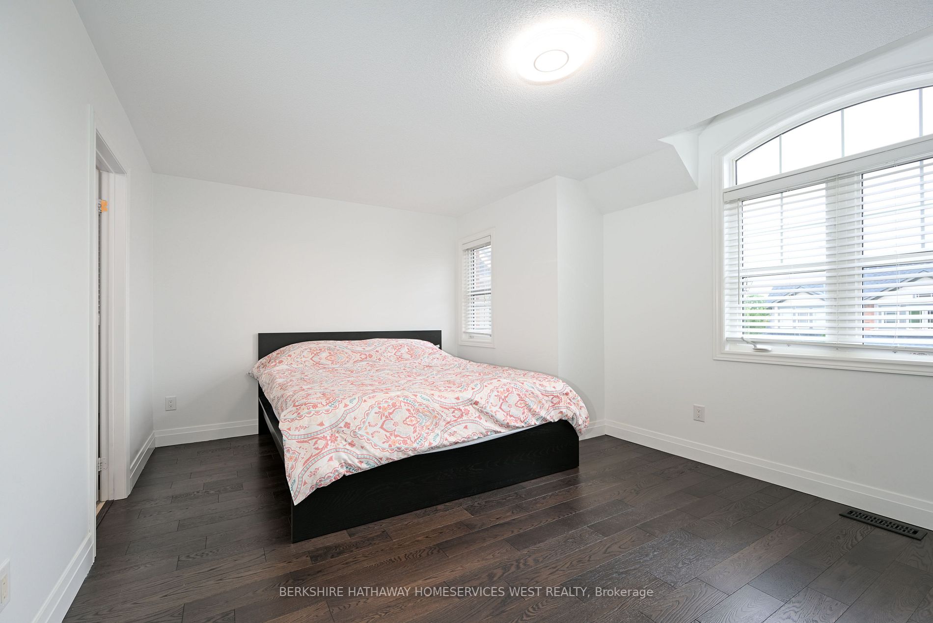 59 Gwillimbury Dr