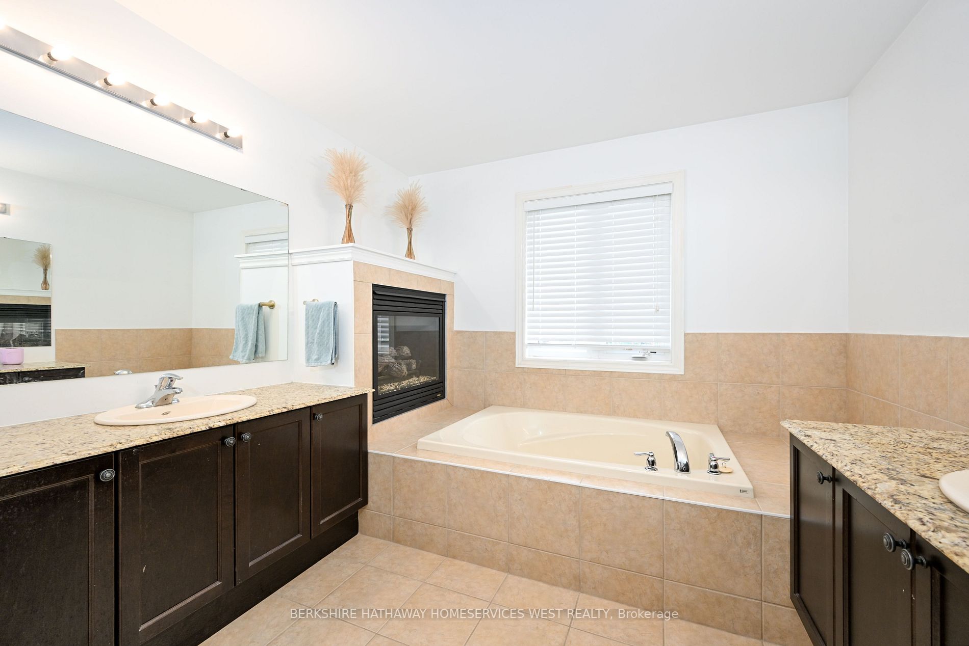 59 Gwillimbury Dr