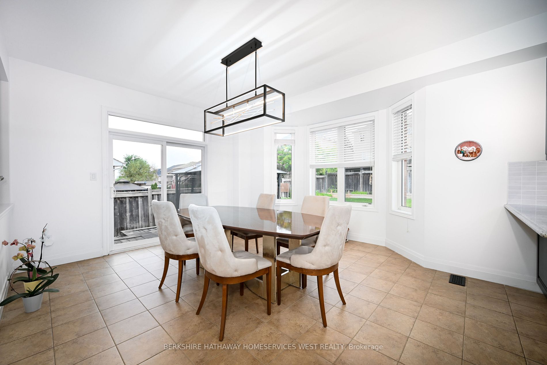 59 Gwillimbury Dr