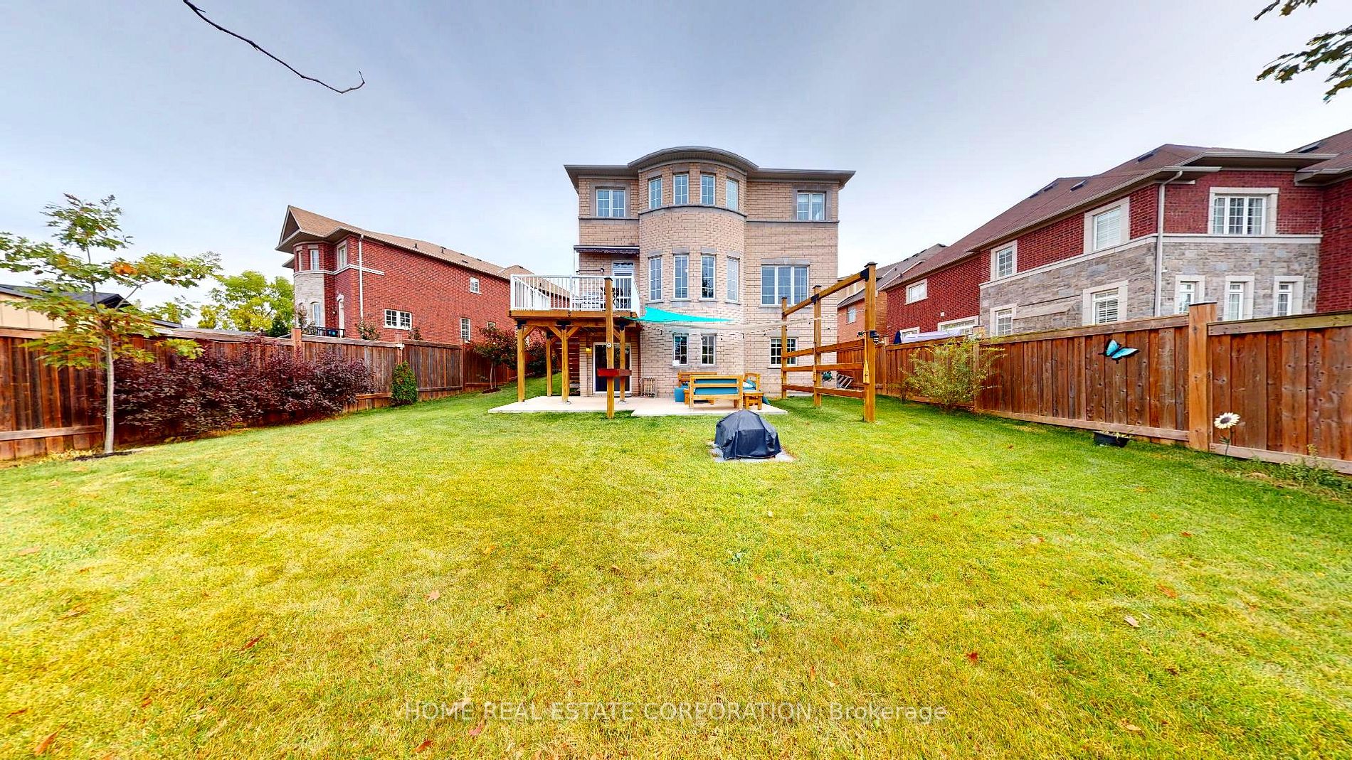 909 Riordan Crt