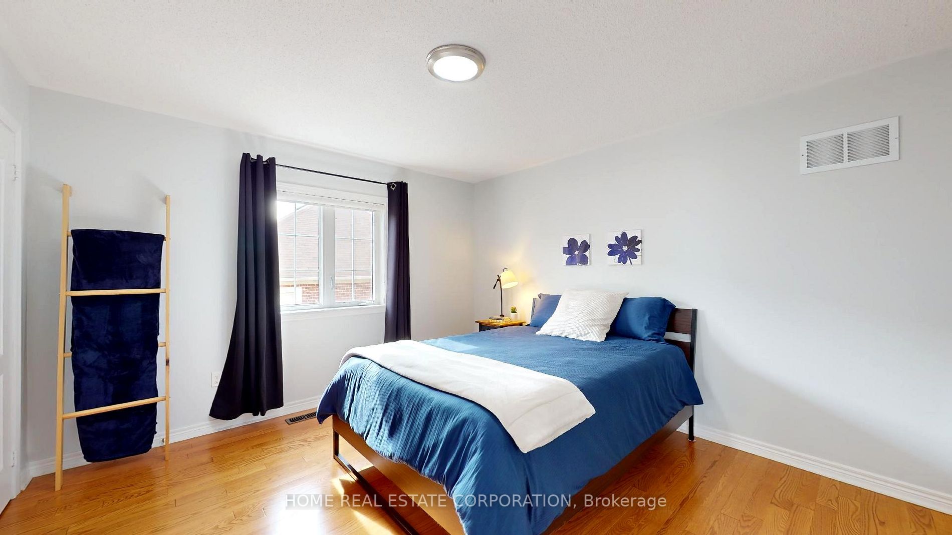 909 Riordan Crt