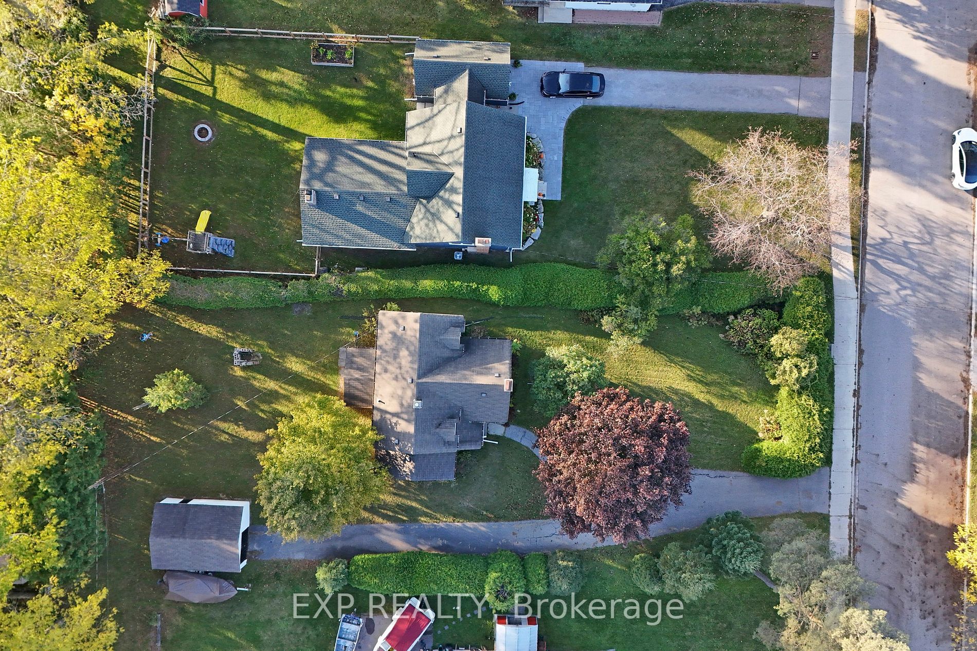 54 Fairpark Lane