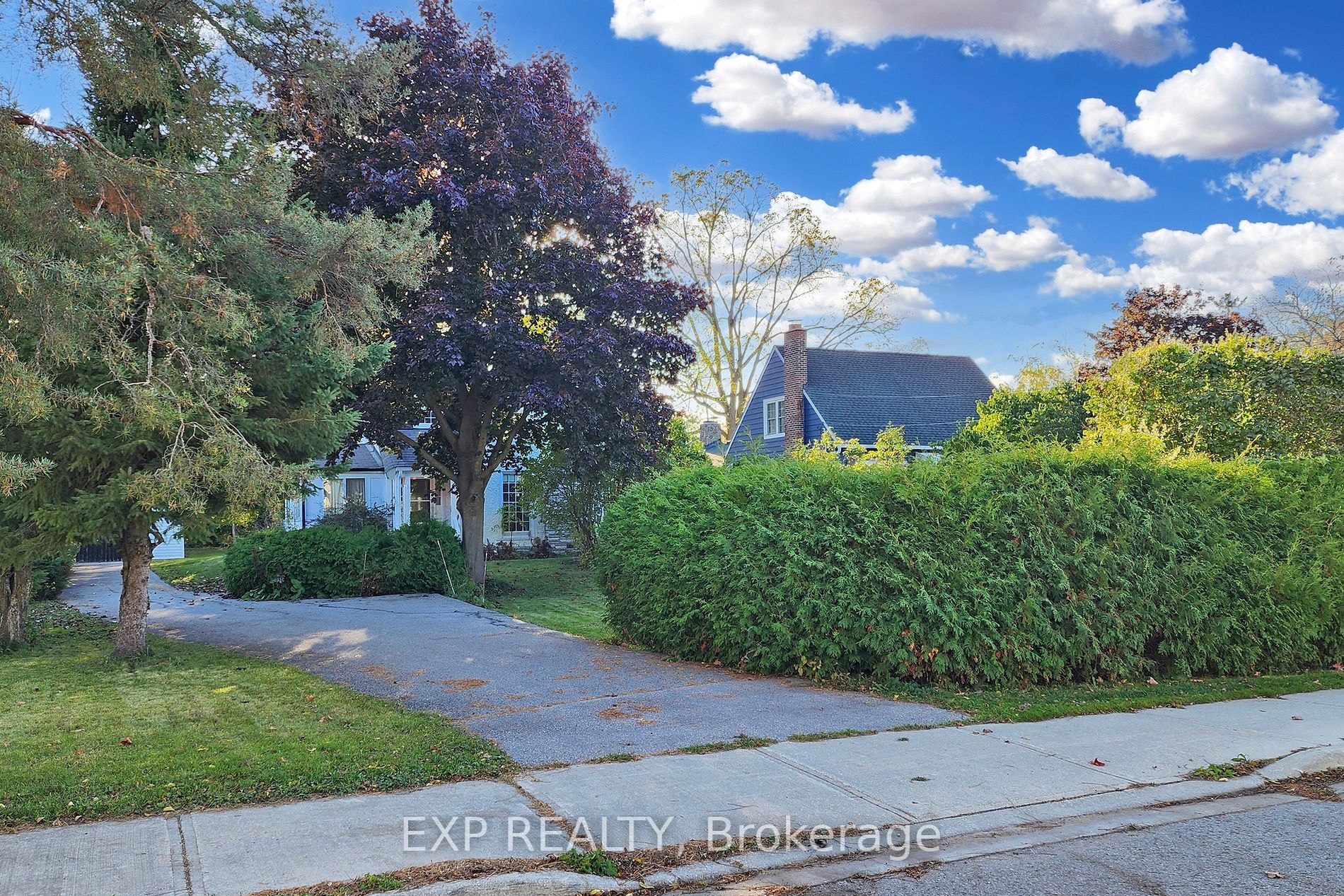 54 Fairpark Lane