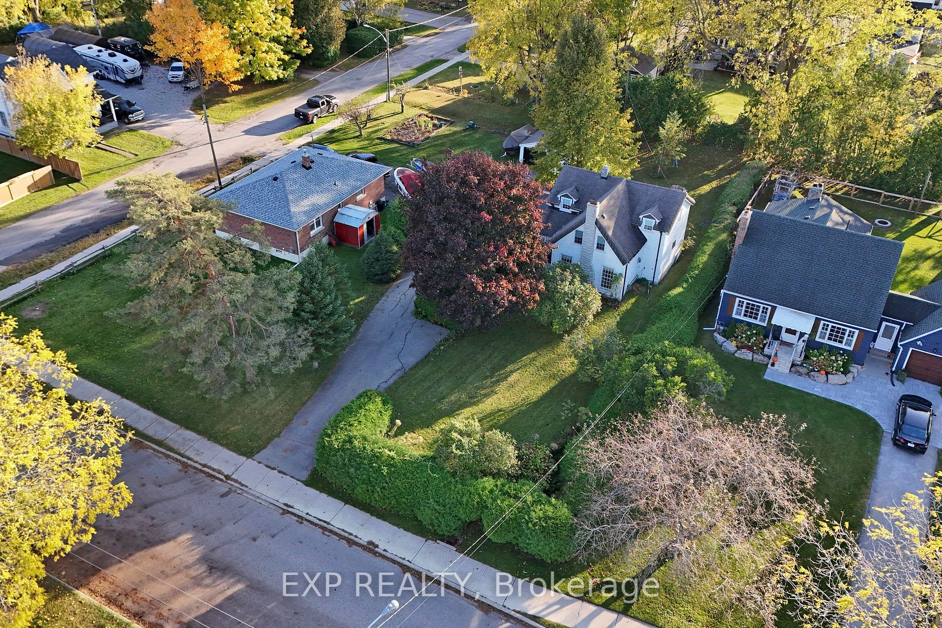 54 Fairpark Lane