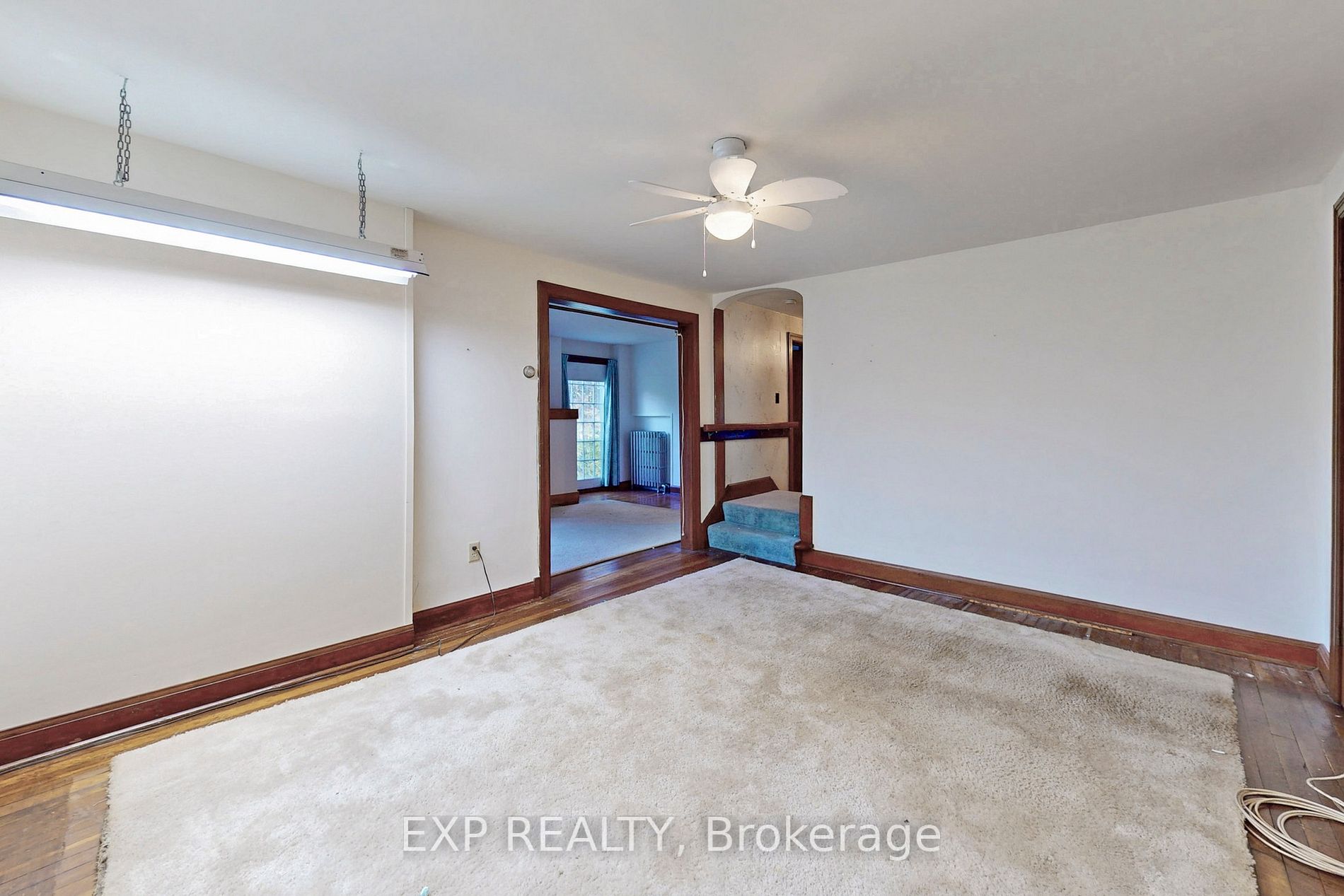 54 Fairpark Lane