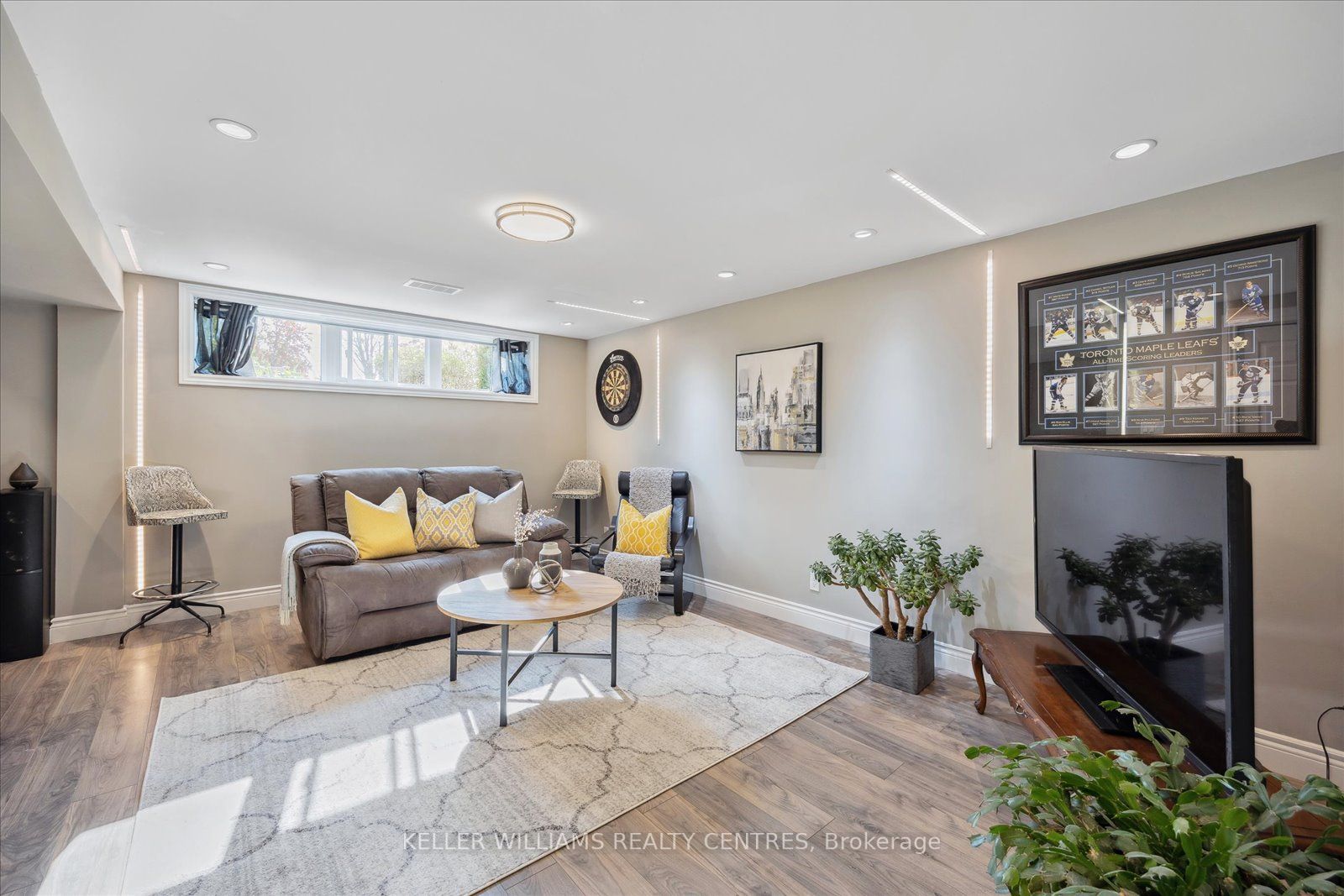 18 Boulding Dr