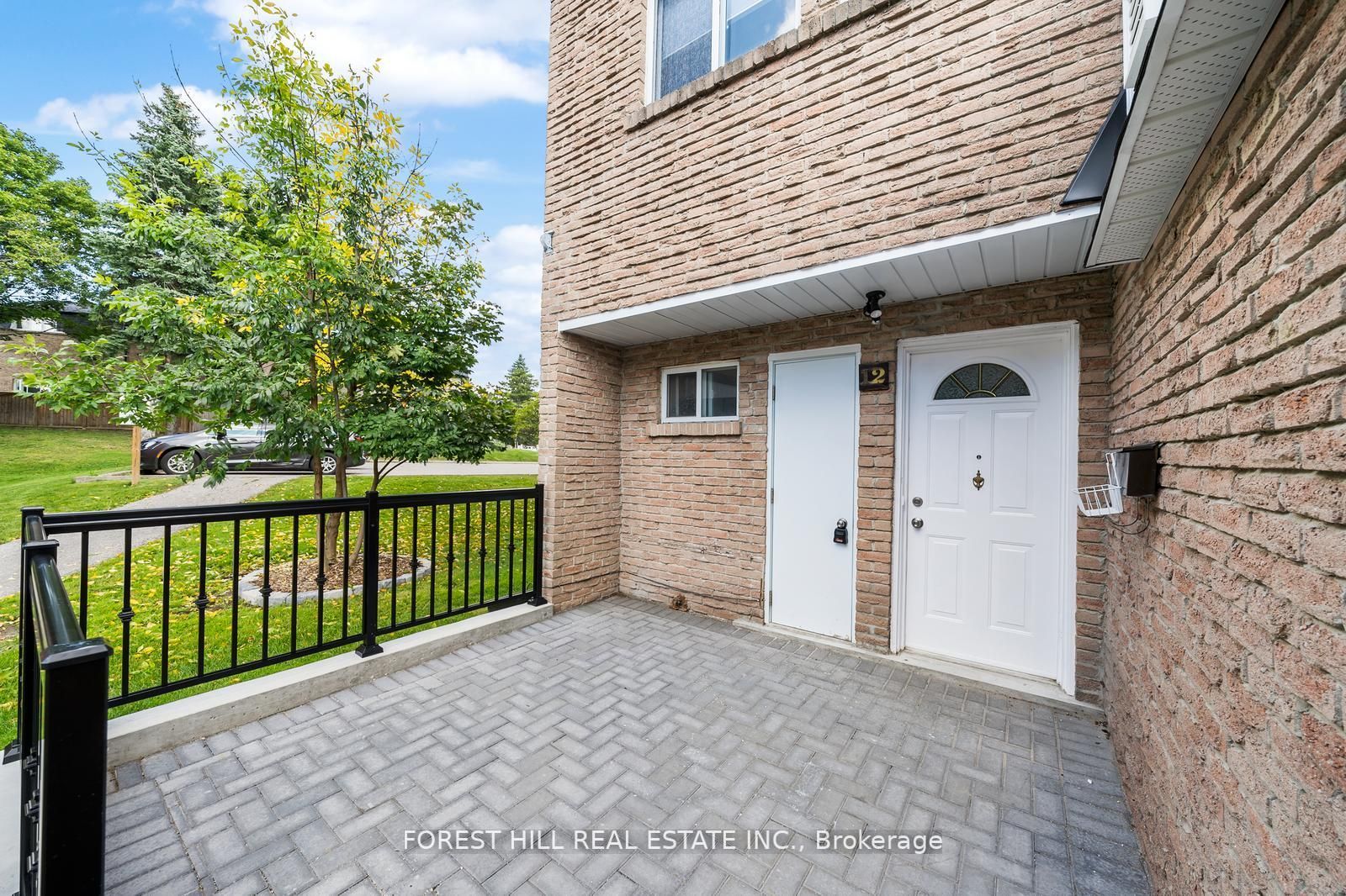 12 Poplar Cres, #34