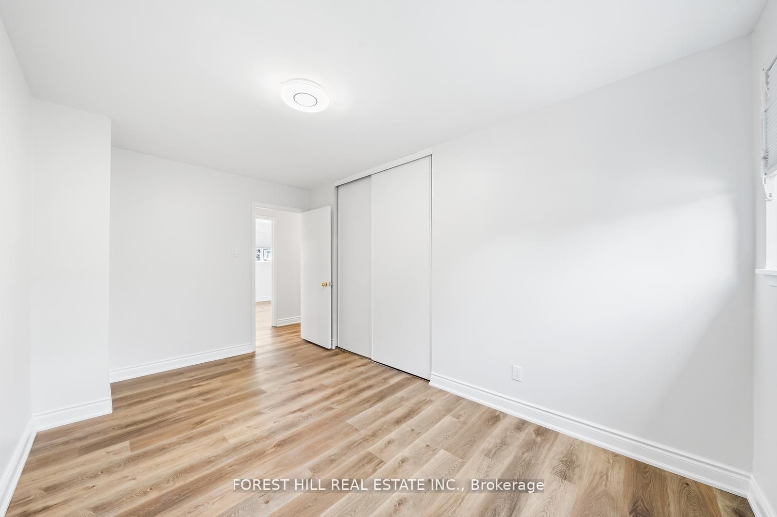 12 Poplar Cres, #34