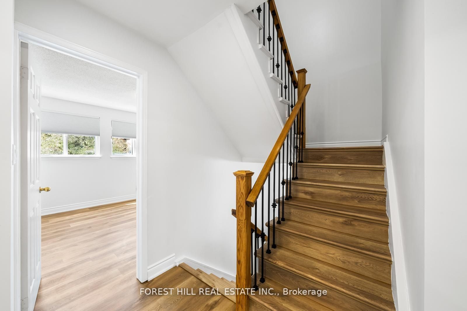 12 Poplar Cres, #34