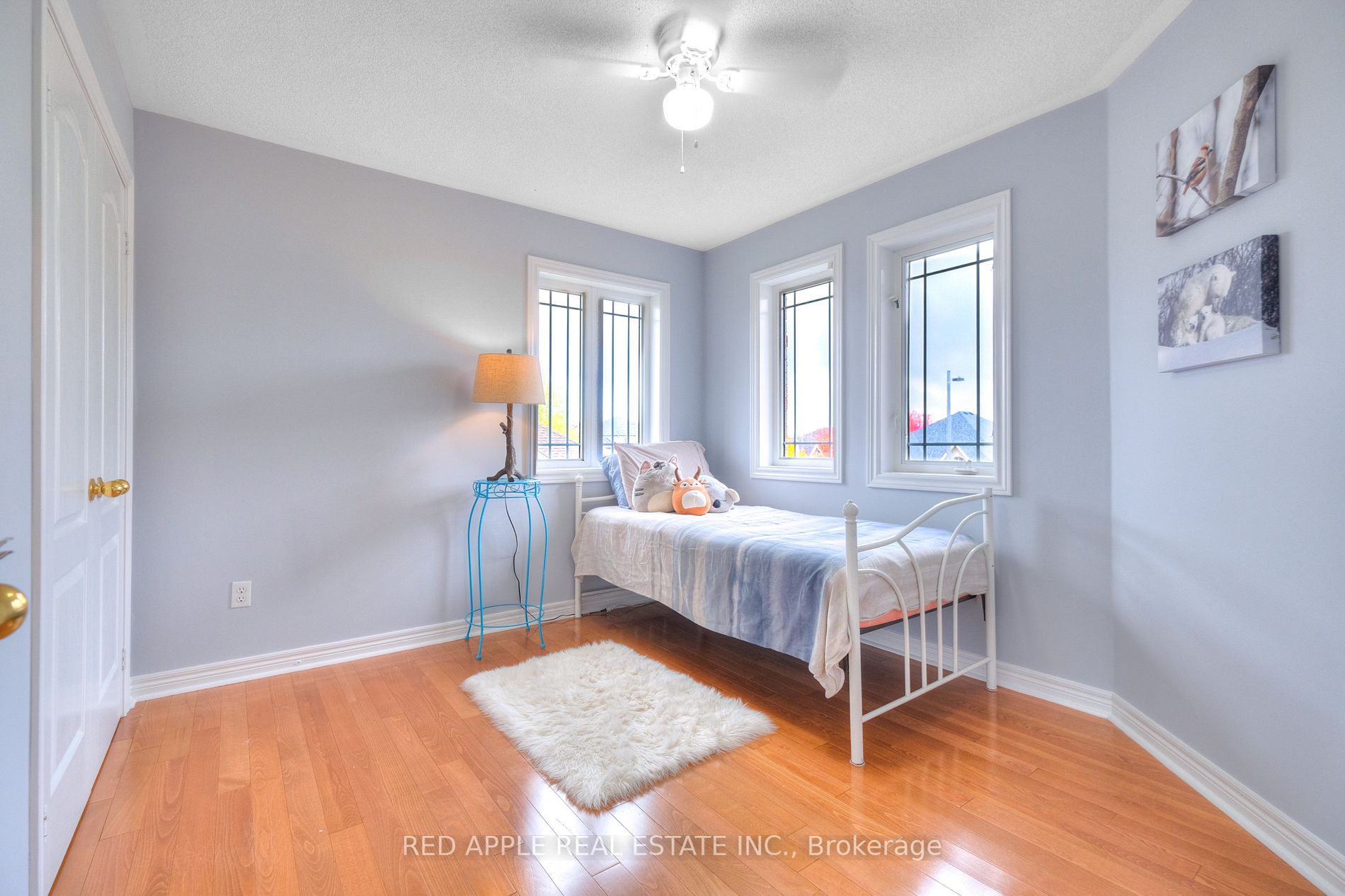 83 Kerfoot Cres