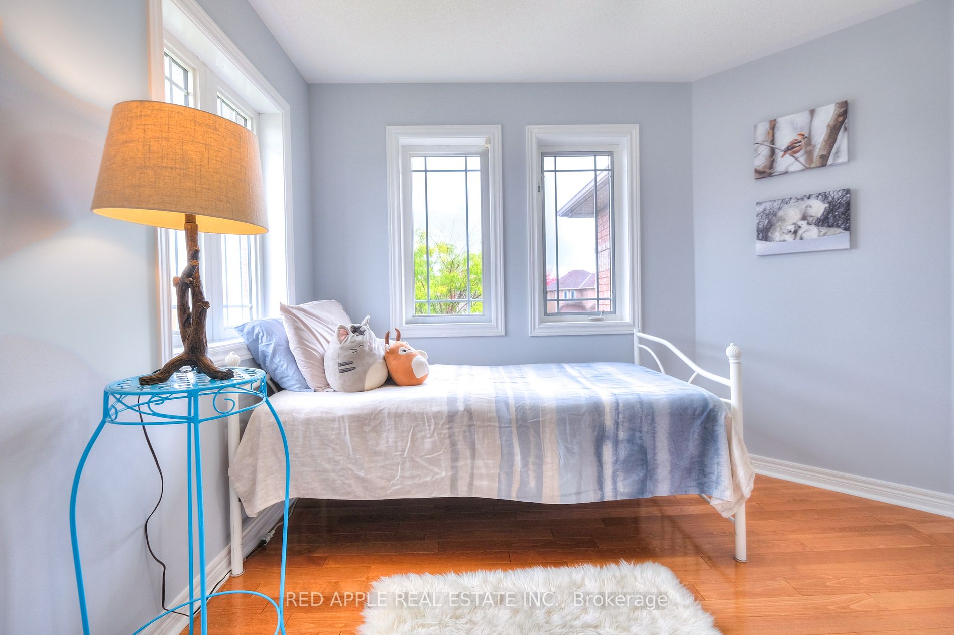 83 Kerfoot Cres